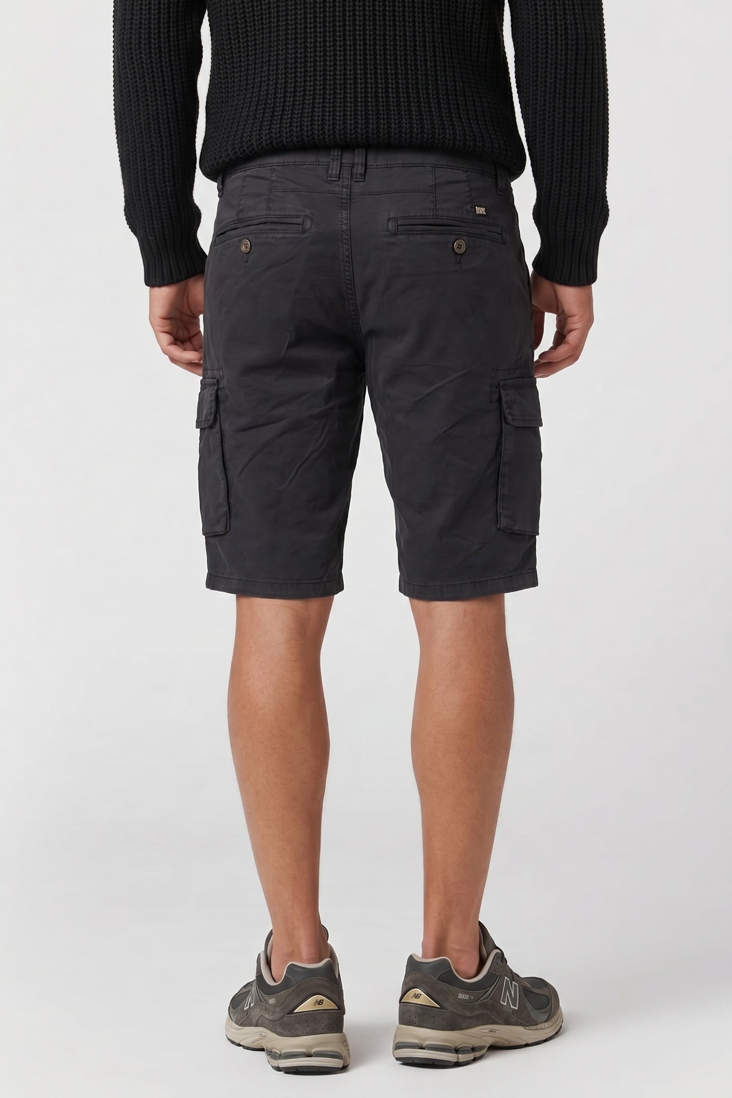 SHORT CARGO GARMENT DYED + STONE WASHED STRETCH BLACK 2
