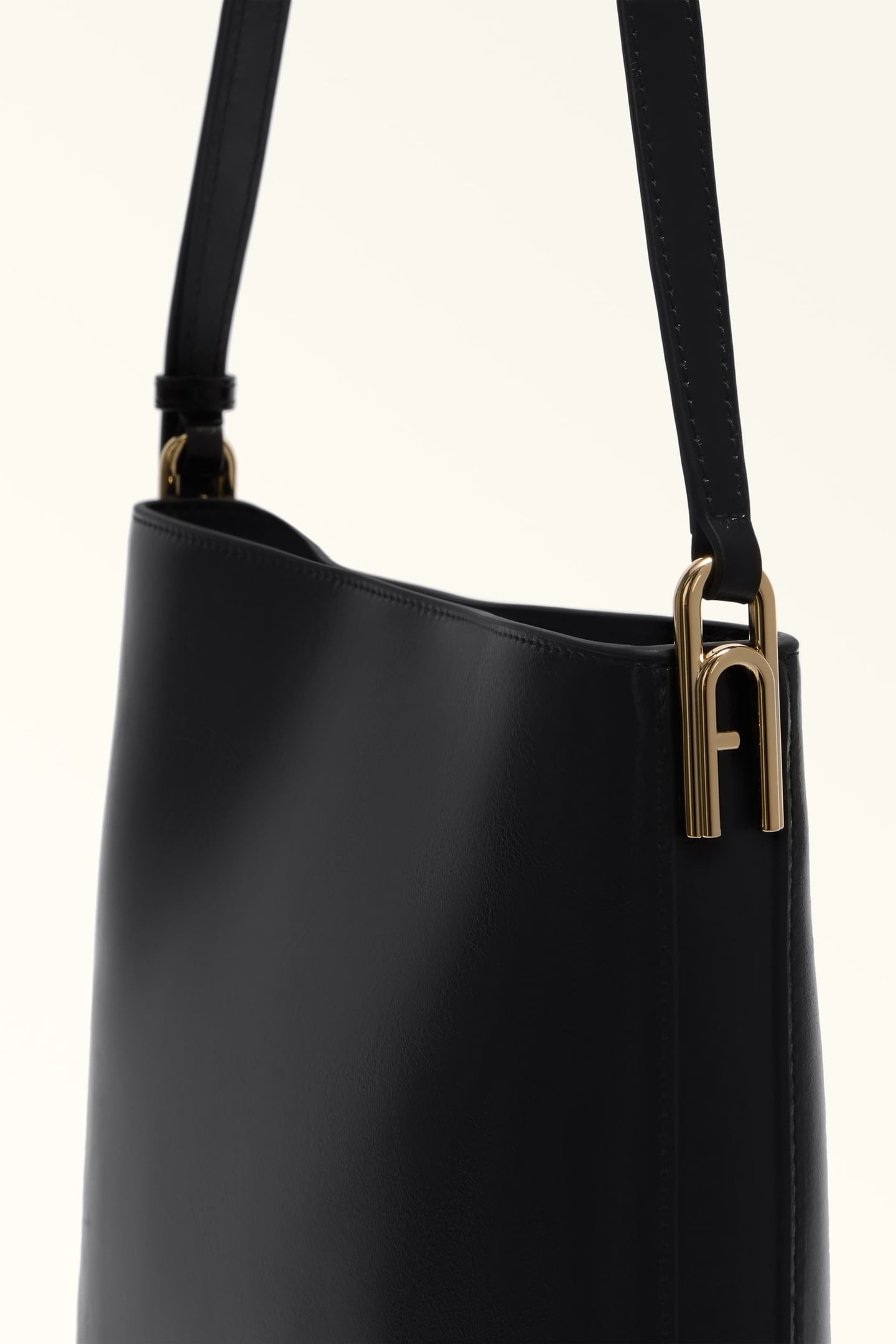 LUCE SMALL CROSSBODY NERO 6
