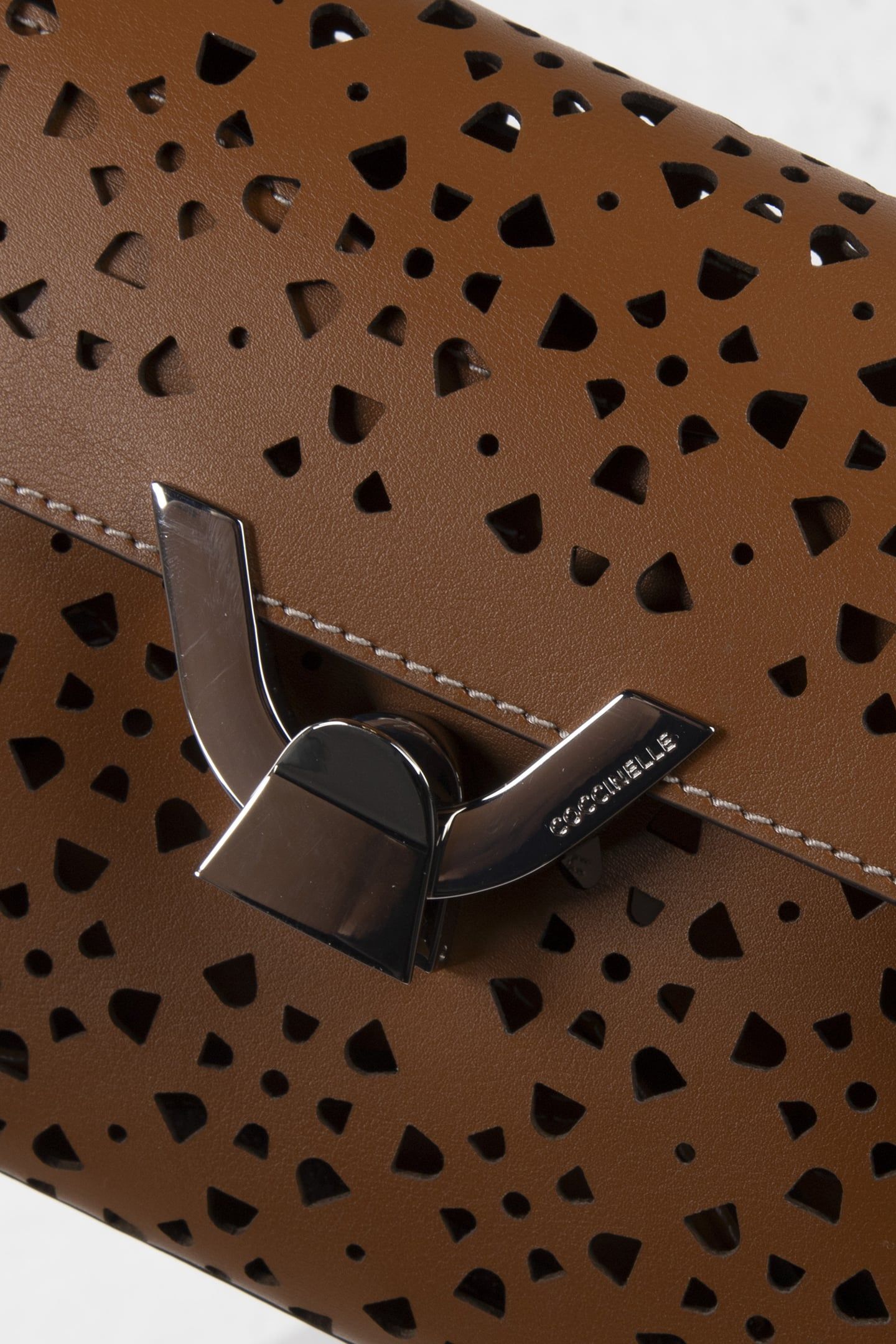 COCCINELLEDEW COW.PERF. CUIR 5
