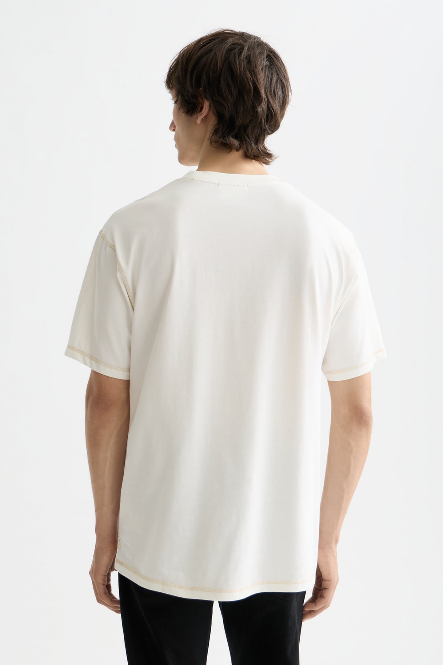 LOGO FRONT CHEST T-SHIRT OFF WHITE 3