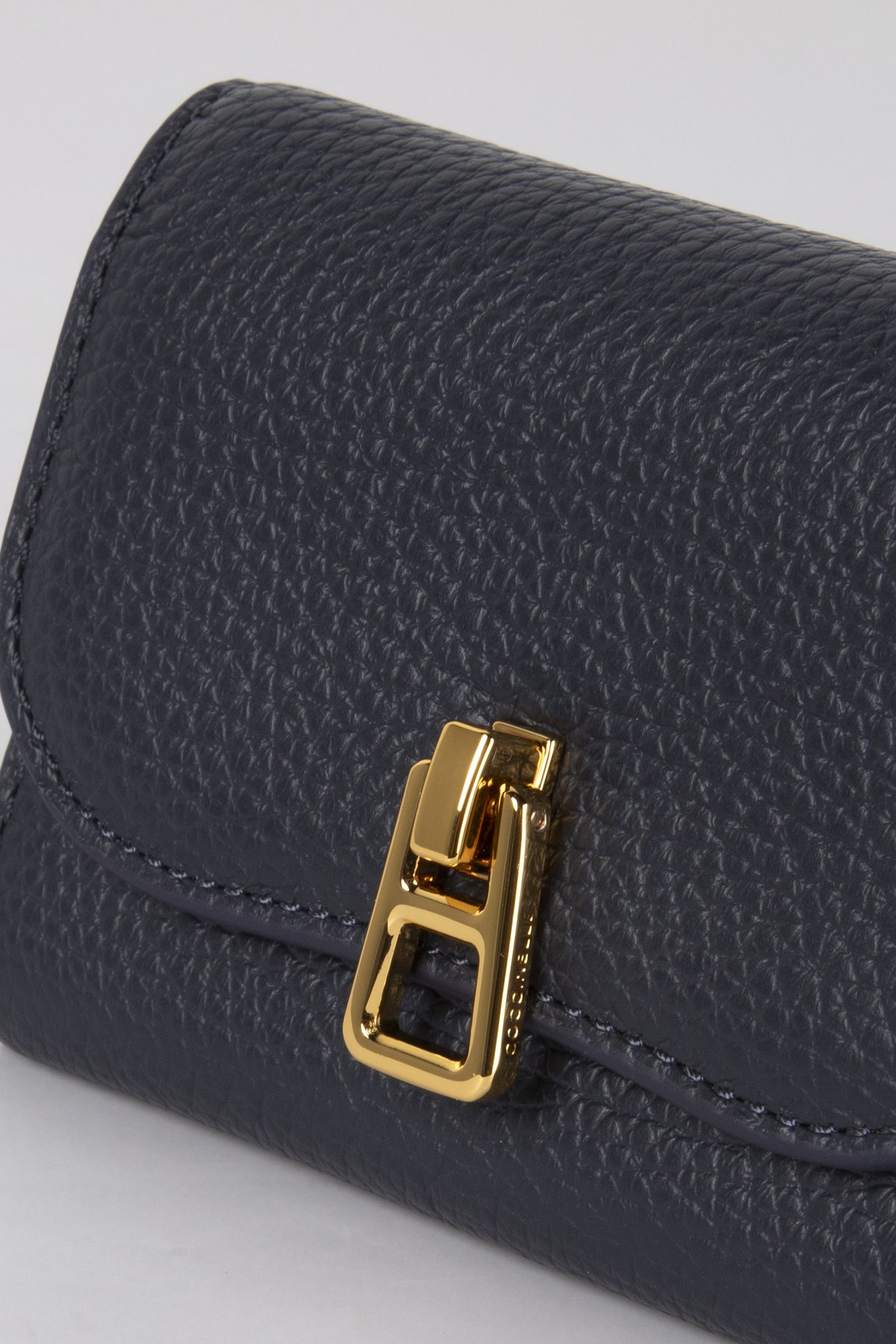 COCCINELLEMAGIE MIDNIGHT BLUE 5