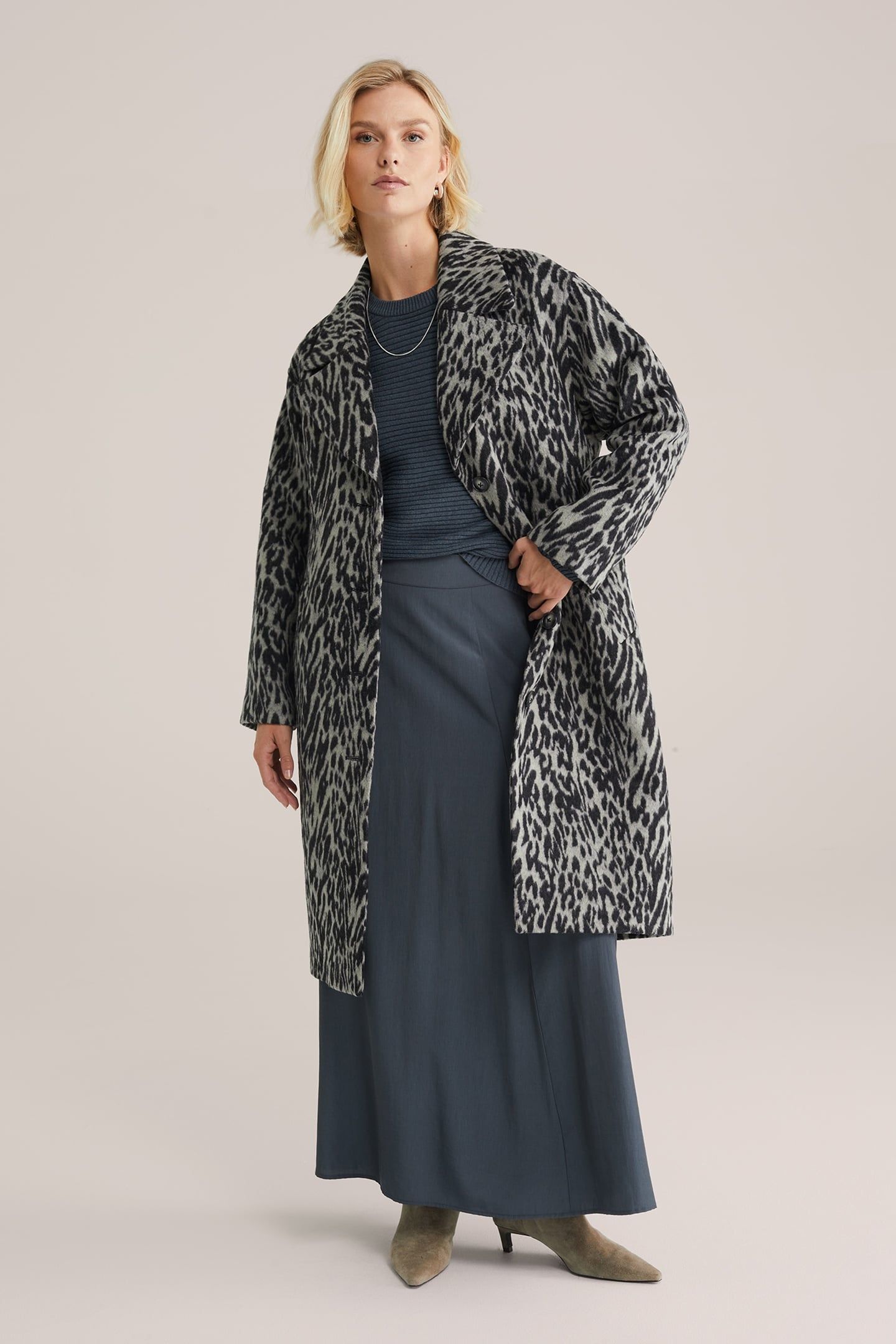 COAT GREY 2