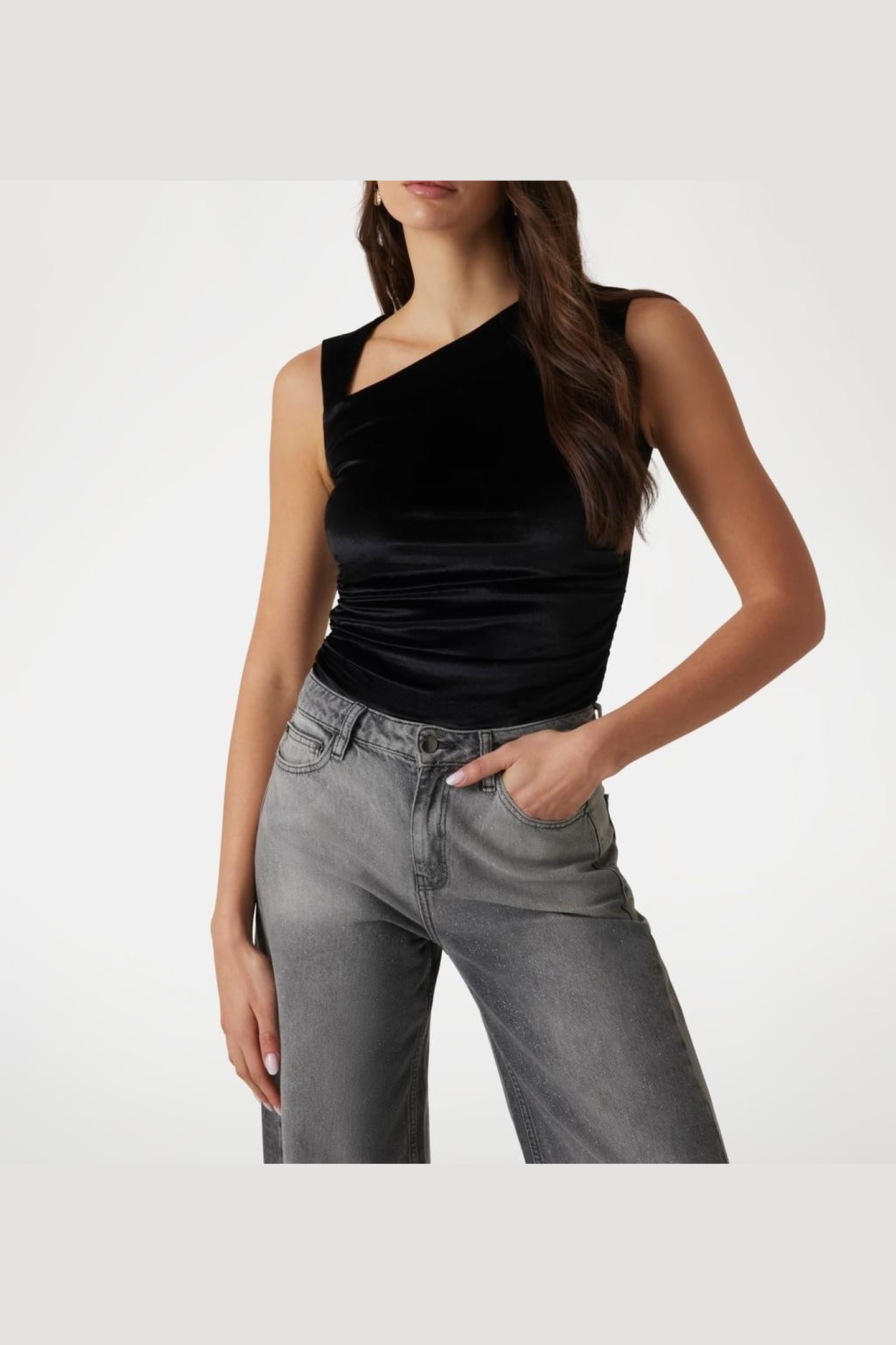 GUESS ECO SL JANET ASYMMETRIC JET BLACK A996 4