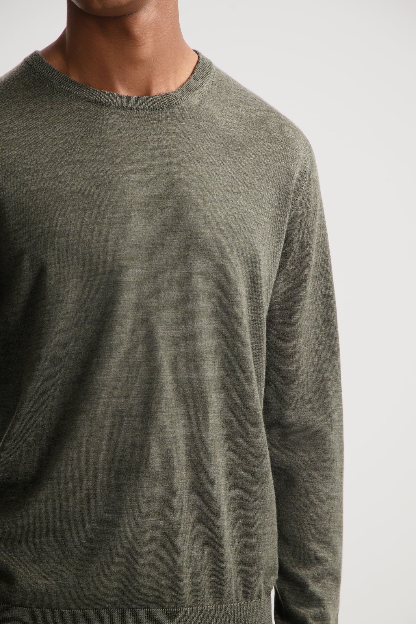 DS_DESTIN CREWNECK DARK ARMY 5