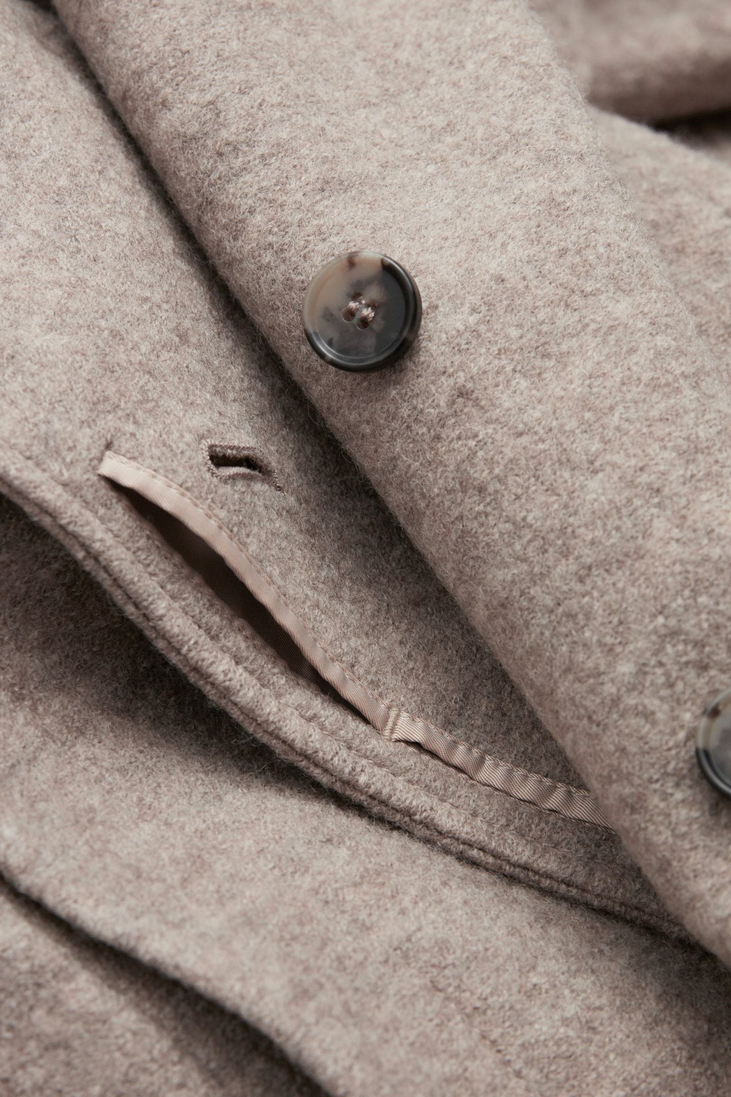 RAYA COAT BEIGE 3