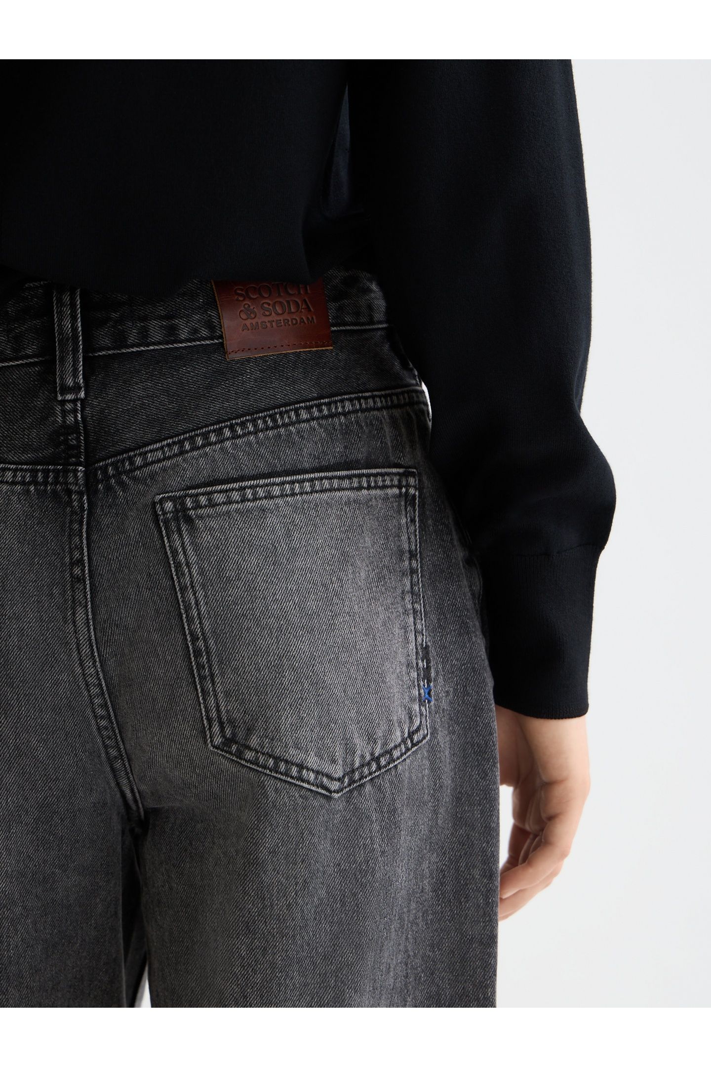 RIPPLE STRAIGHT JEANS — ABSOLUTE BLACK 6