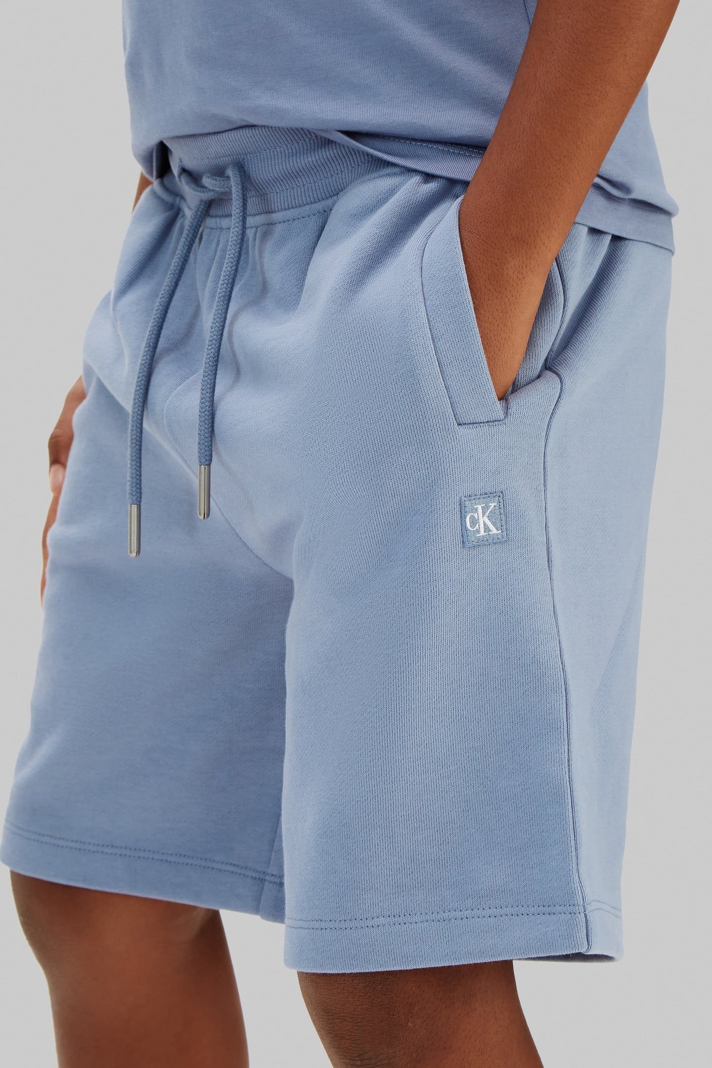 UNISEX MINI BADGE SHORTS INFINITY 4