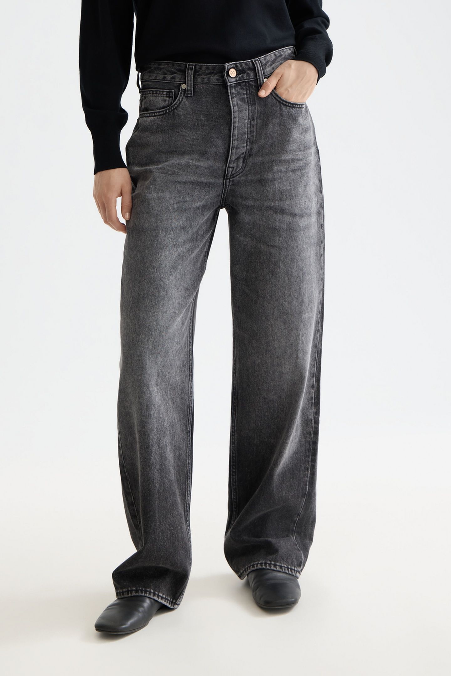 RIPPLE STRAIGHT JEANS — ABSOLUTE BLACK 1