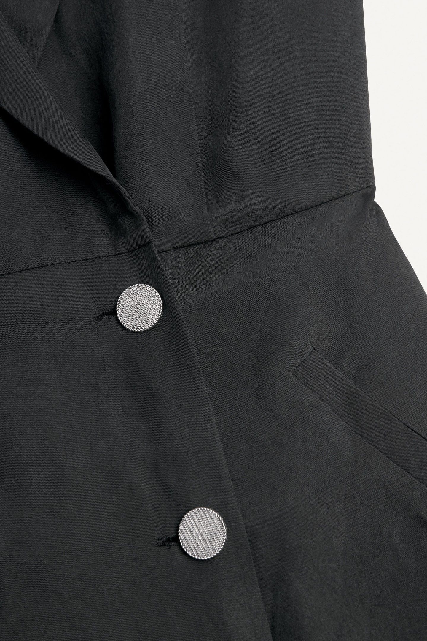 ROBE ARYA NOIR 3