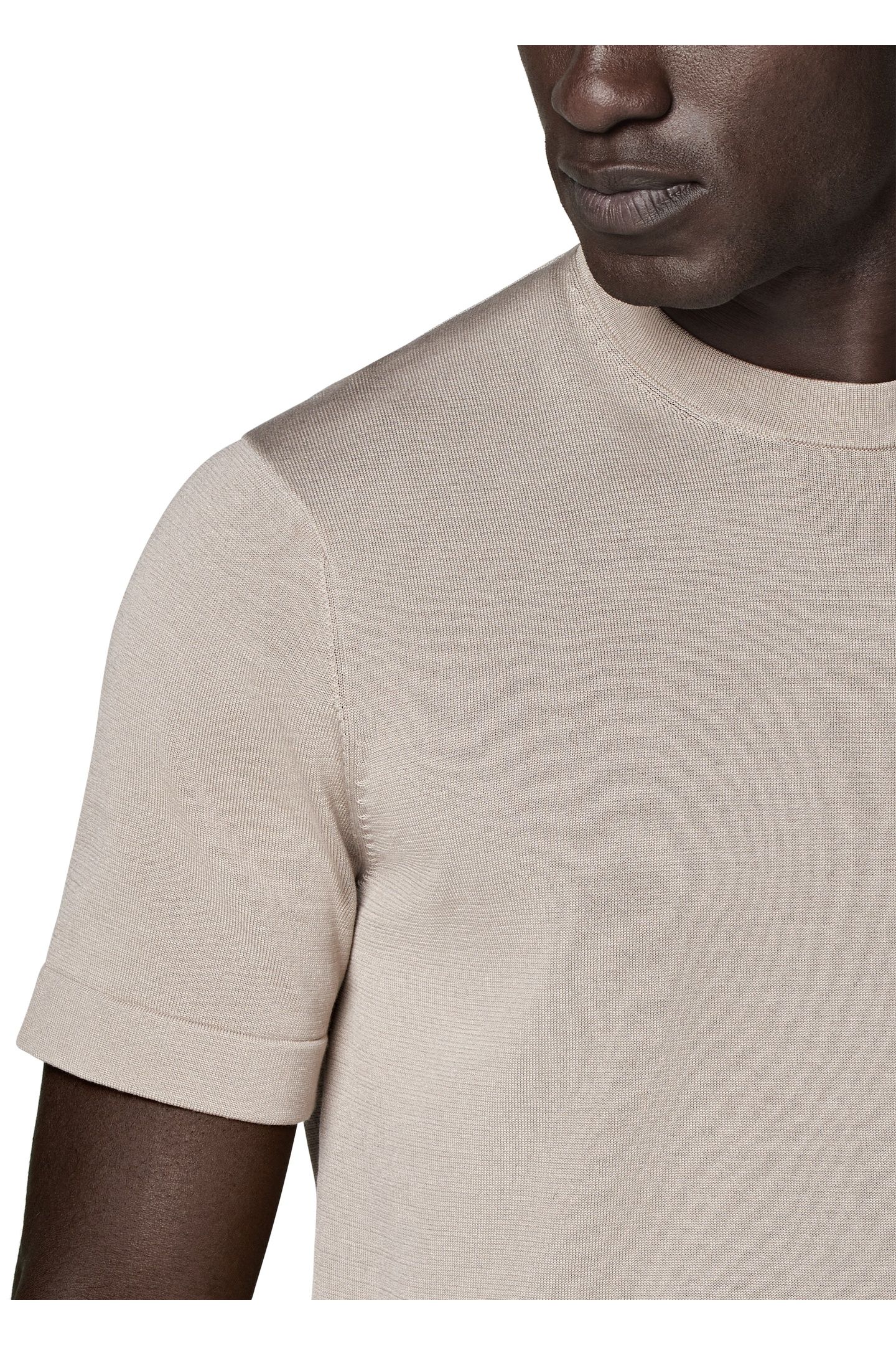 SS CREW MUSHROOM CREW AND V NECK 8
