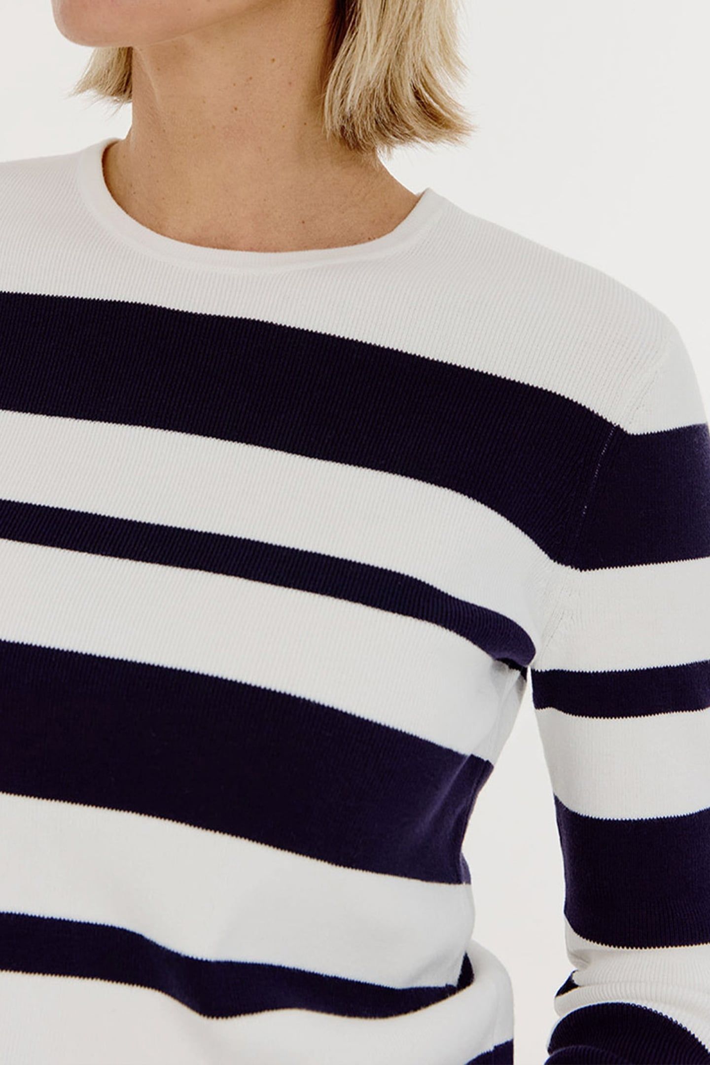 BREANNE SWEATER NAVY 5