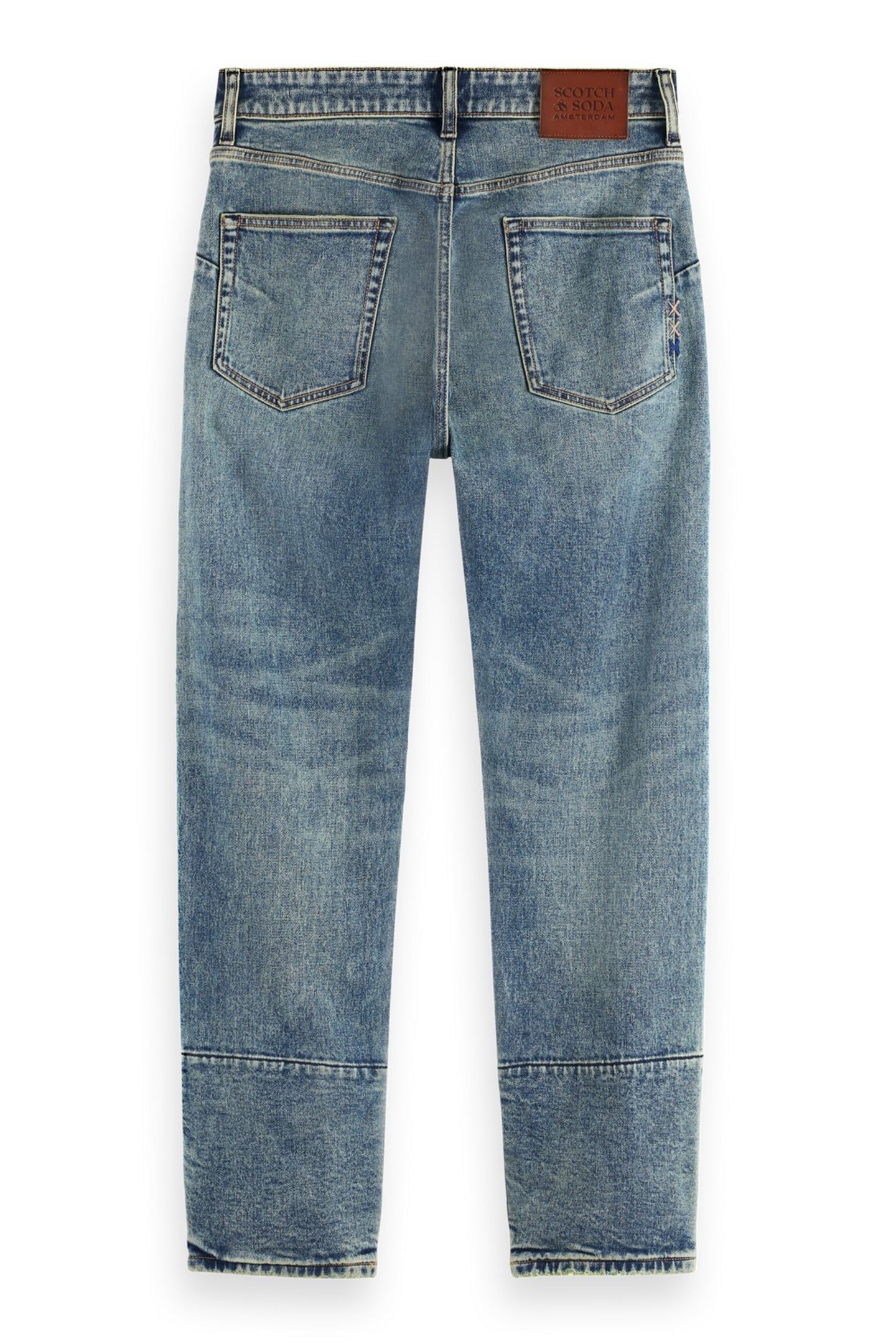 THE ZEE STRAIGHT JEANS — GREAT OUTDOORS 2
