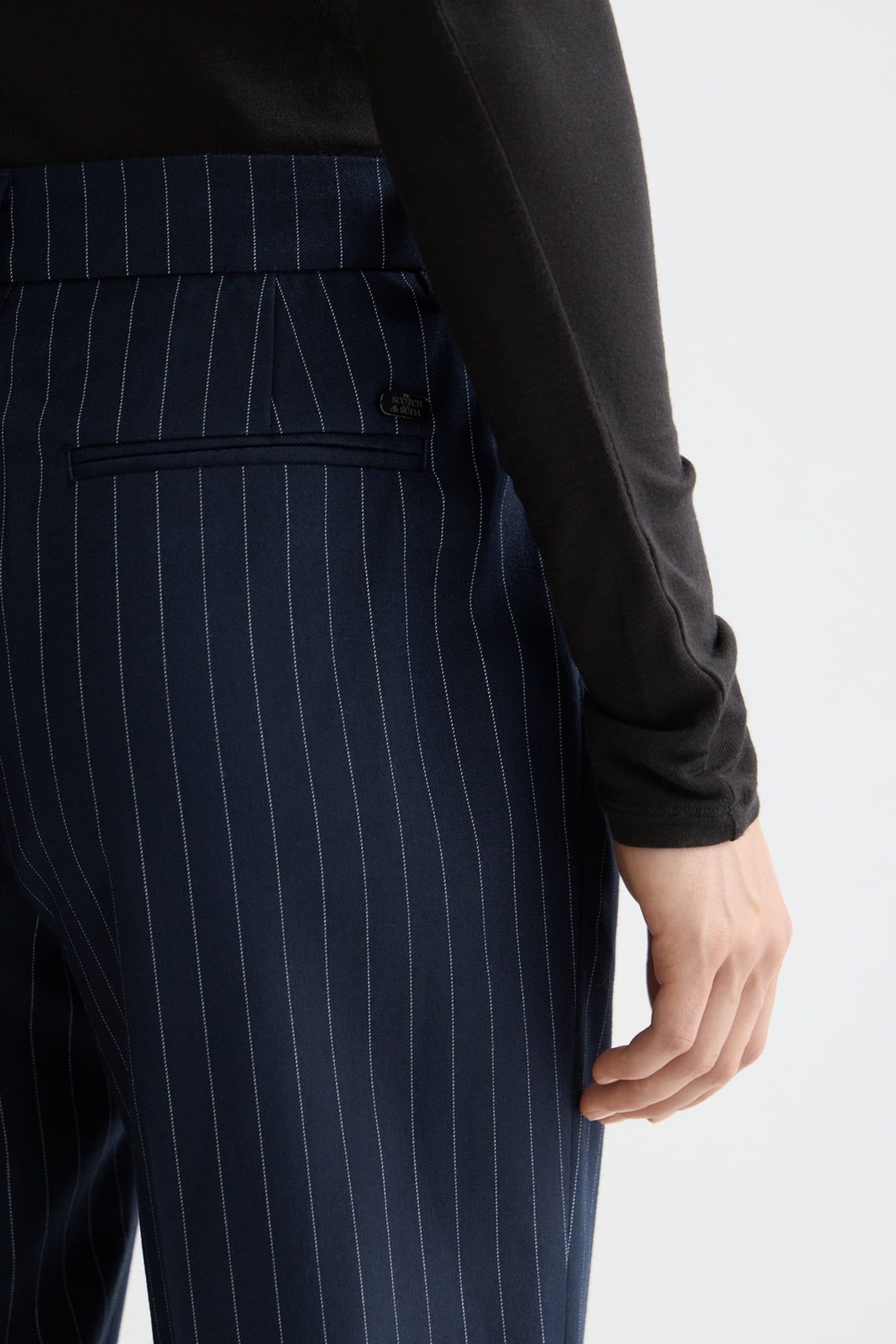 LOWRY PANT NIGHT BLUE PINSTRIPE 5