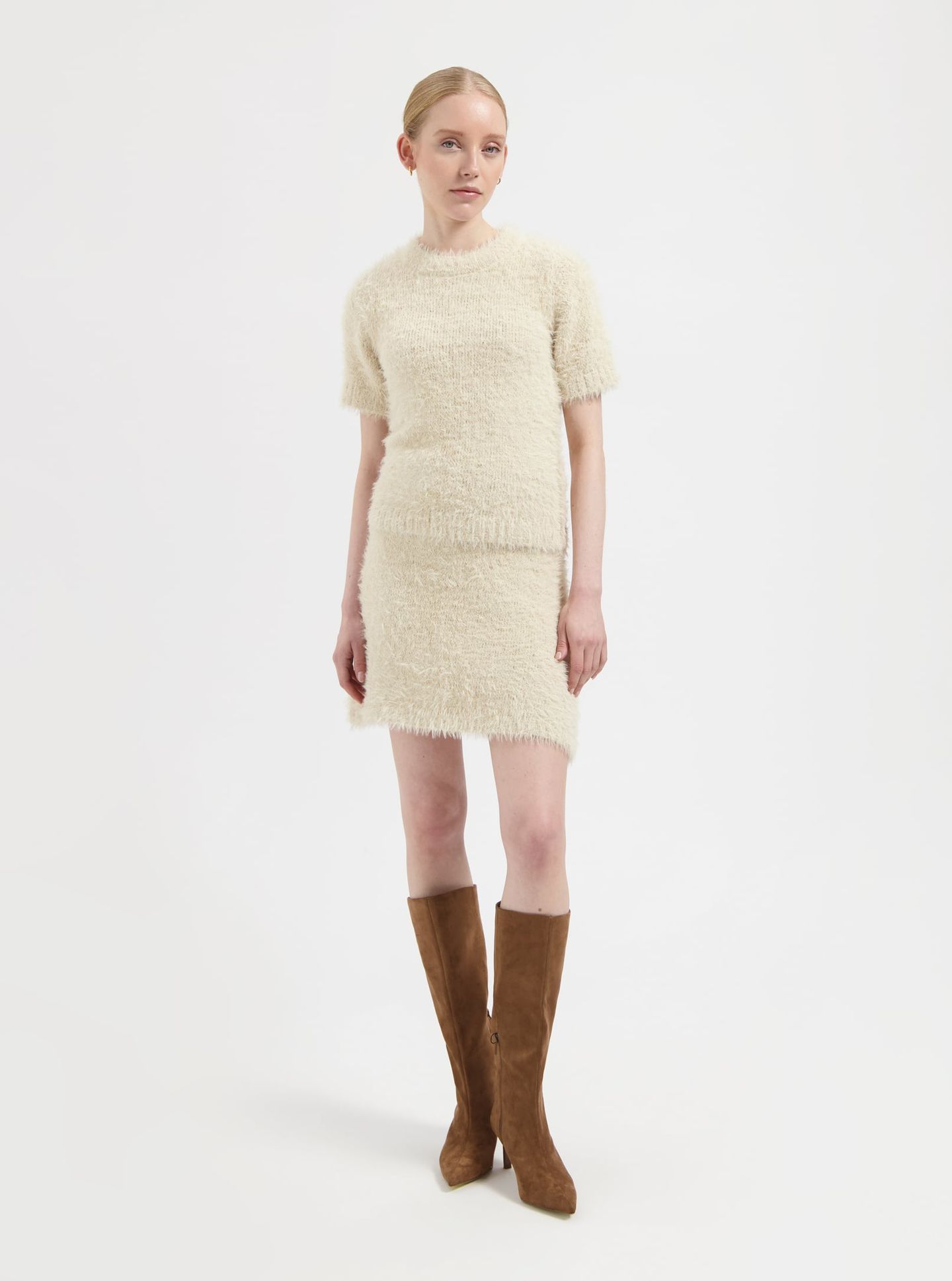 NOUS SOMMES LABELS – AMY FUZZY TOP SAND 1