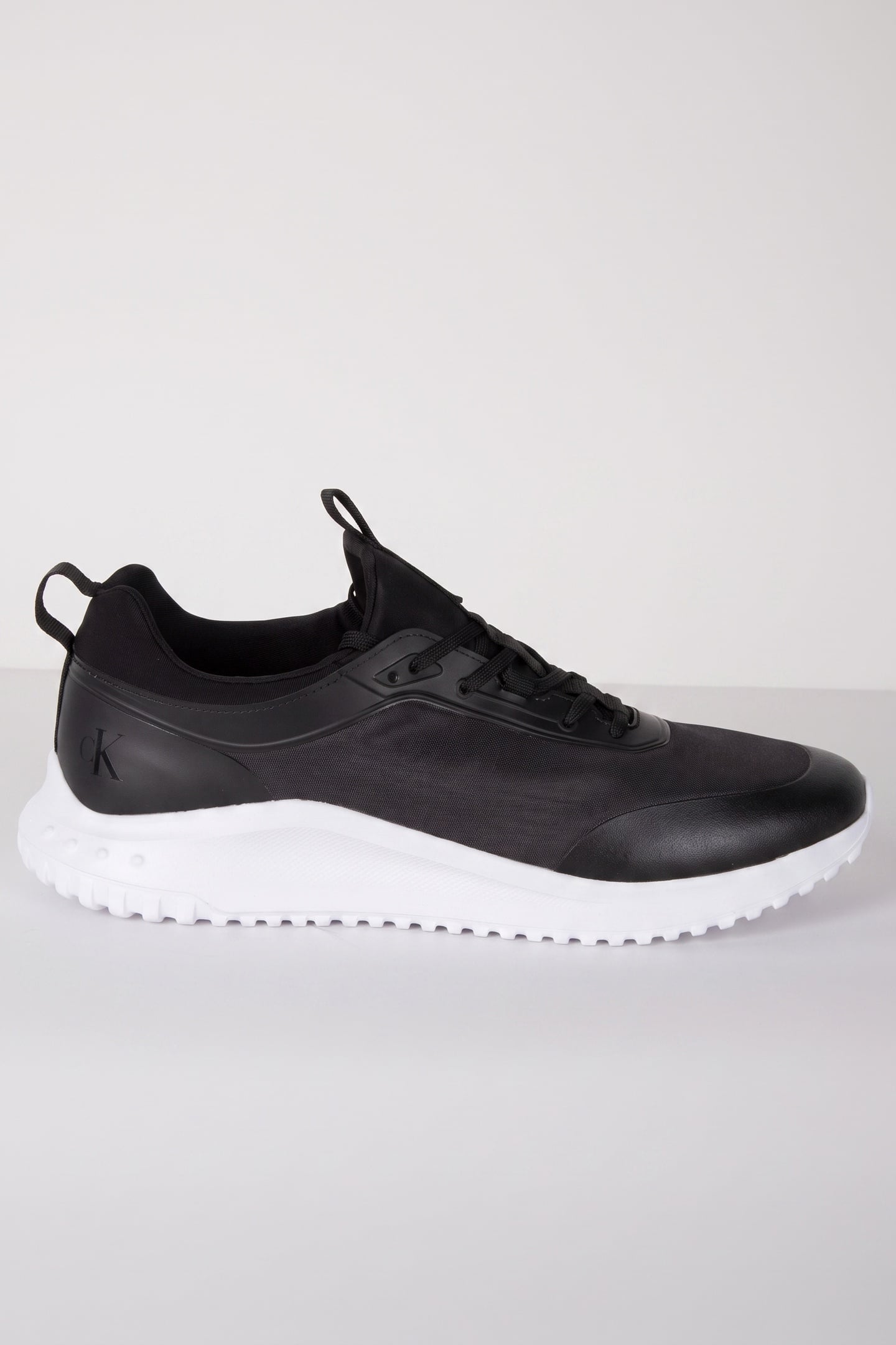EVA RUNNER LACEUP BLACK 1