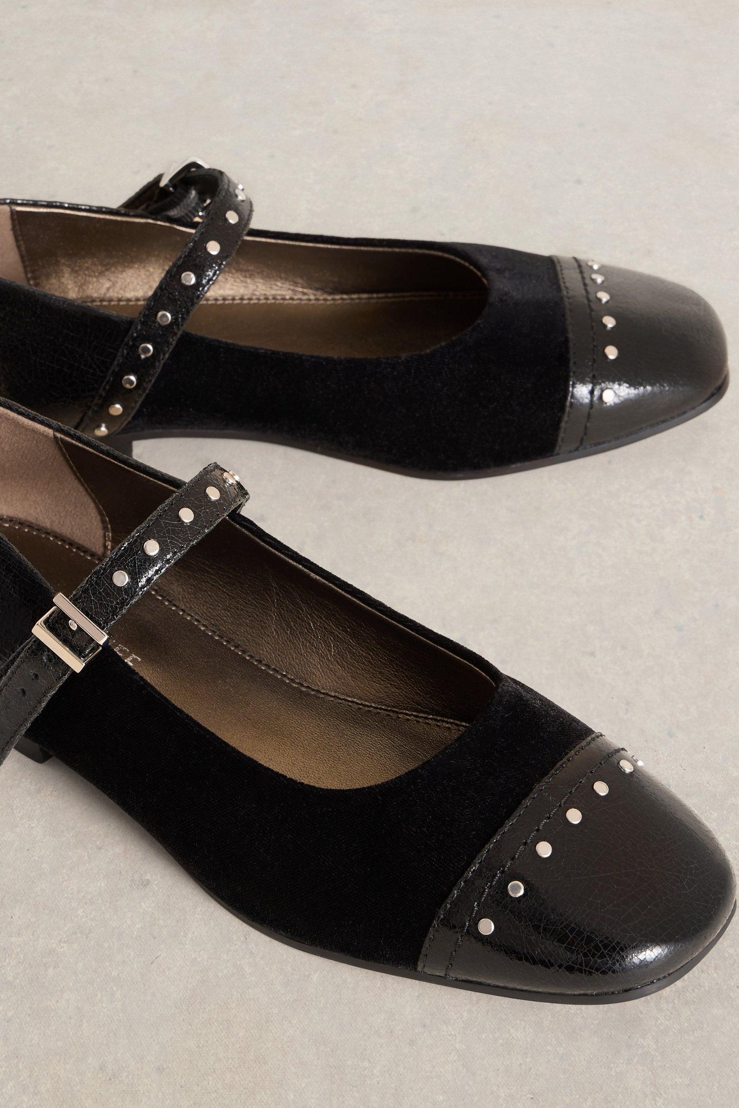 LORAL STUD MARY JANE PURE BLACK 6