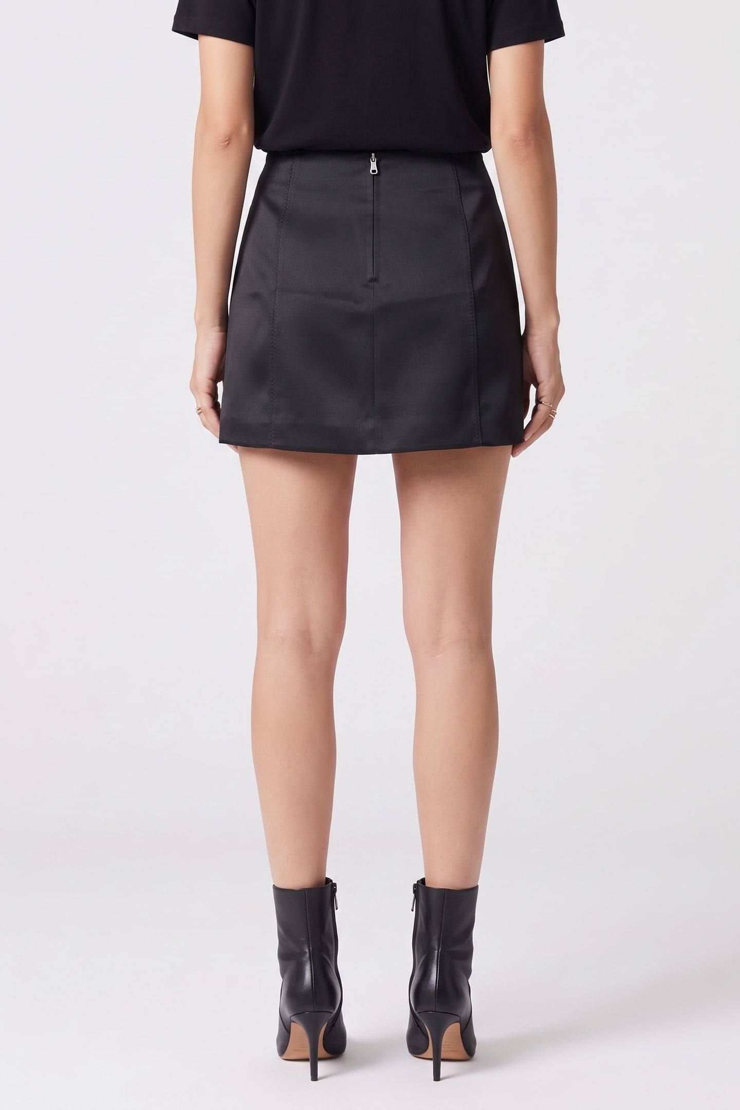 JENTE SATIN SKIRT BLACK 2