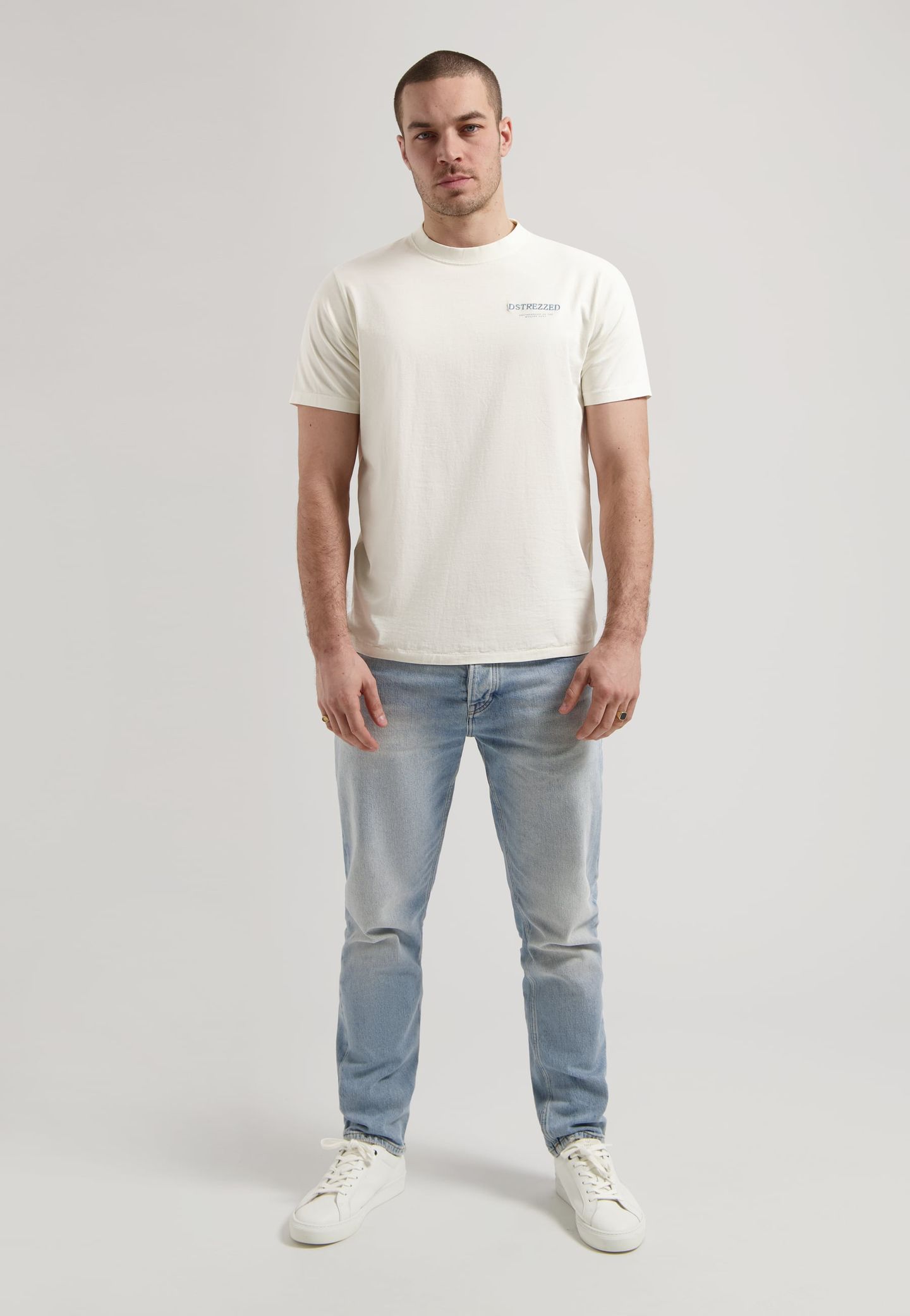 NICKOLAS TEE SAND 3