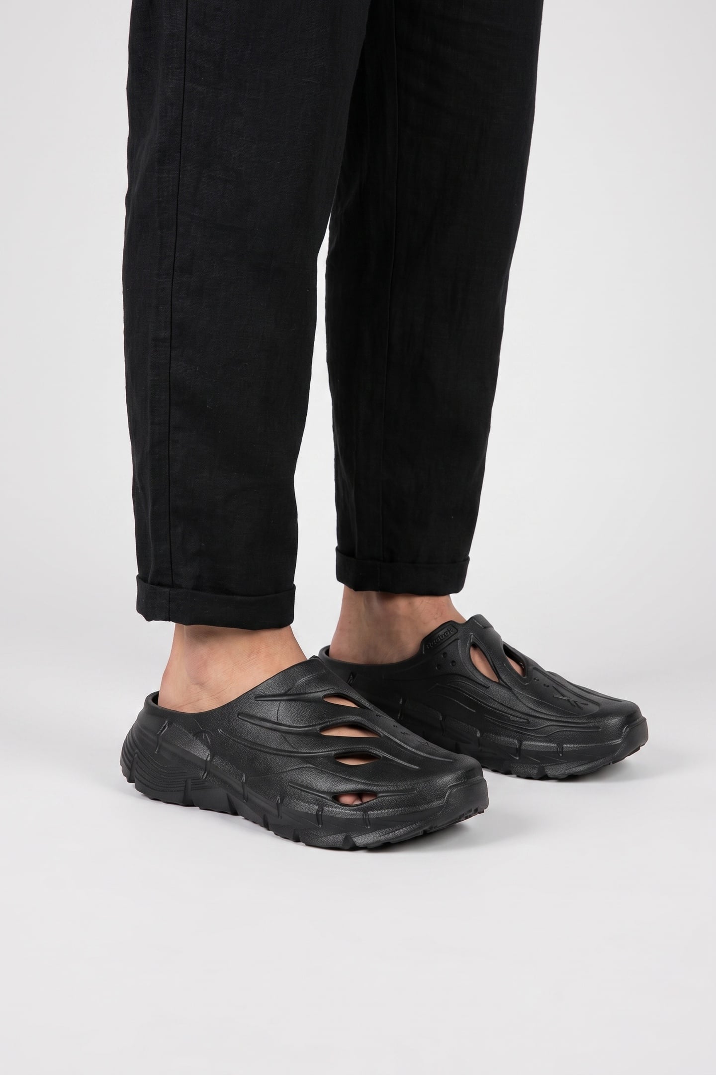UNISEX ZIG CLOG BLACK/BLACK/BLACK 3
