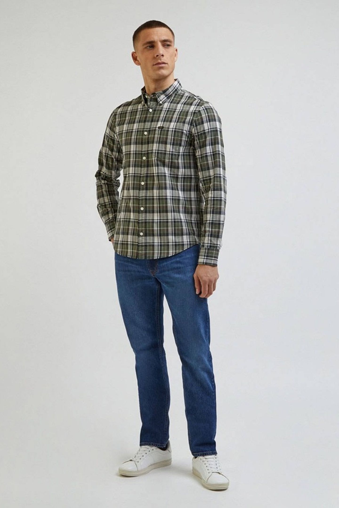 DAREN ON THE ROAD JEANS 2