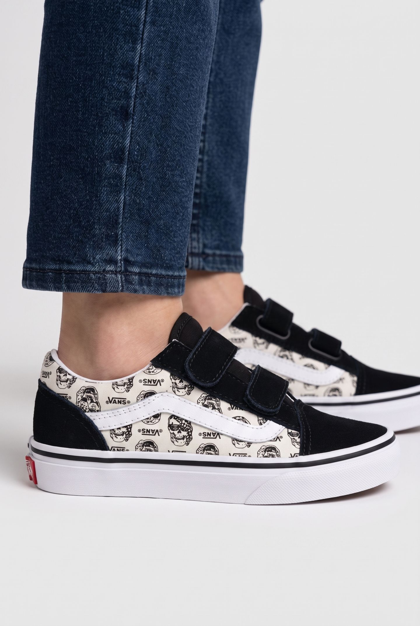 YOUTH UNISEX OLD SKOOL V WHITE 2