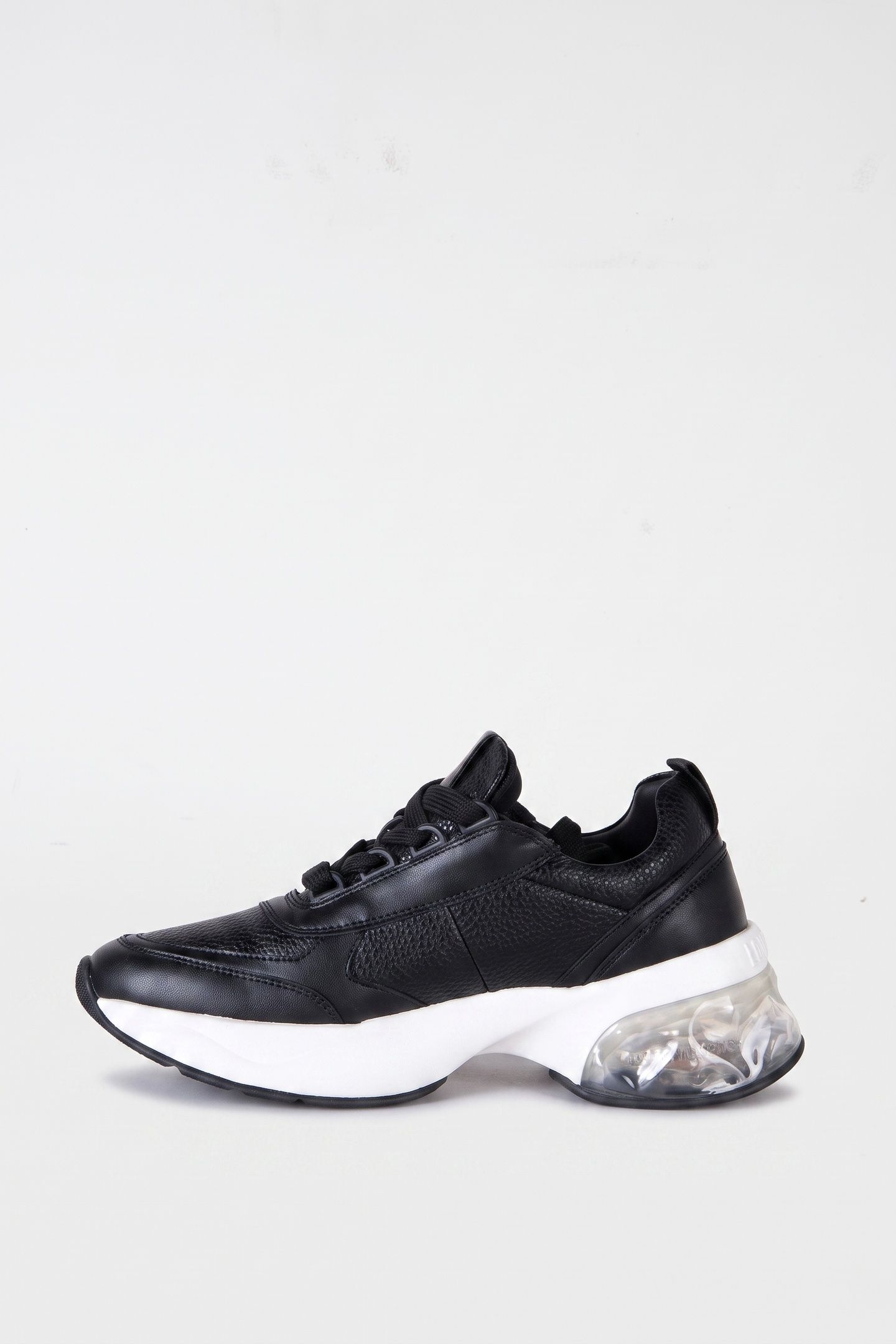 SNEAKERS BLACK 2