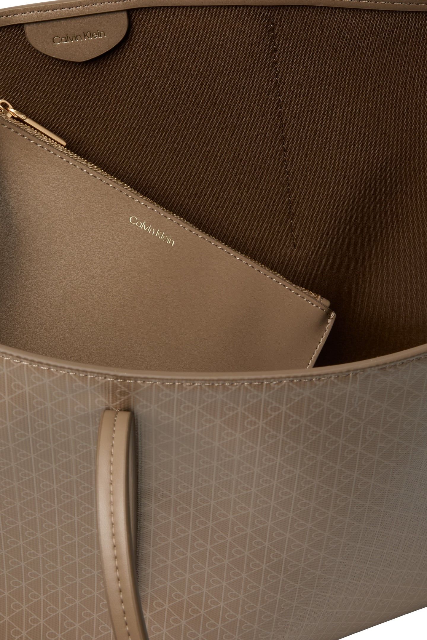 EMBLEM AOP TOTE DESERT TAUPE AOP 3