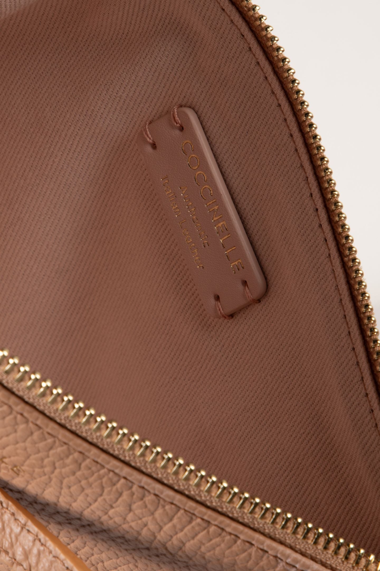 BEST CROSSBODY SKIN 5