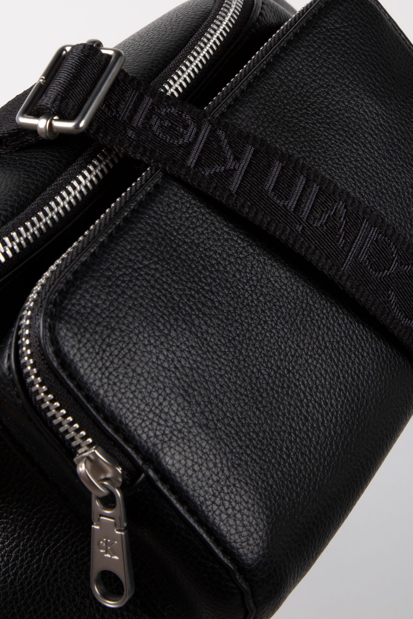 CARGO WAISTBAG BLACK 4