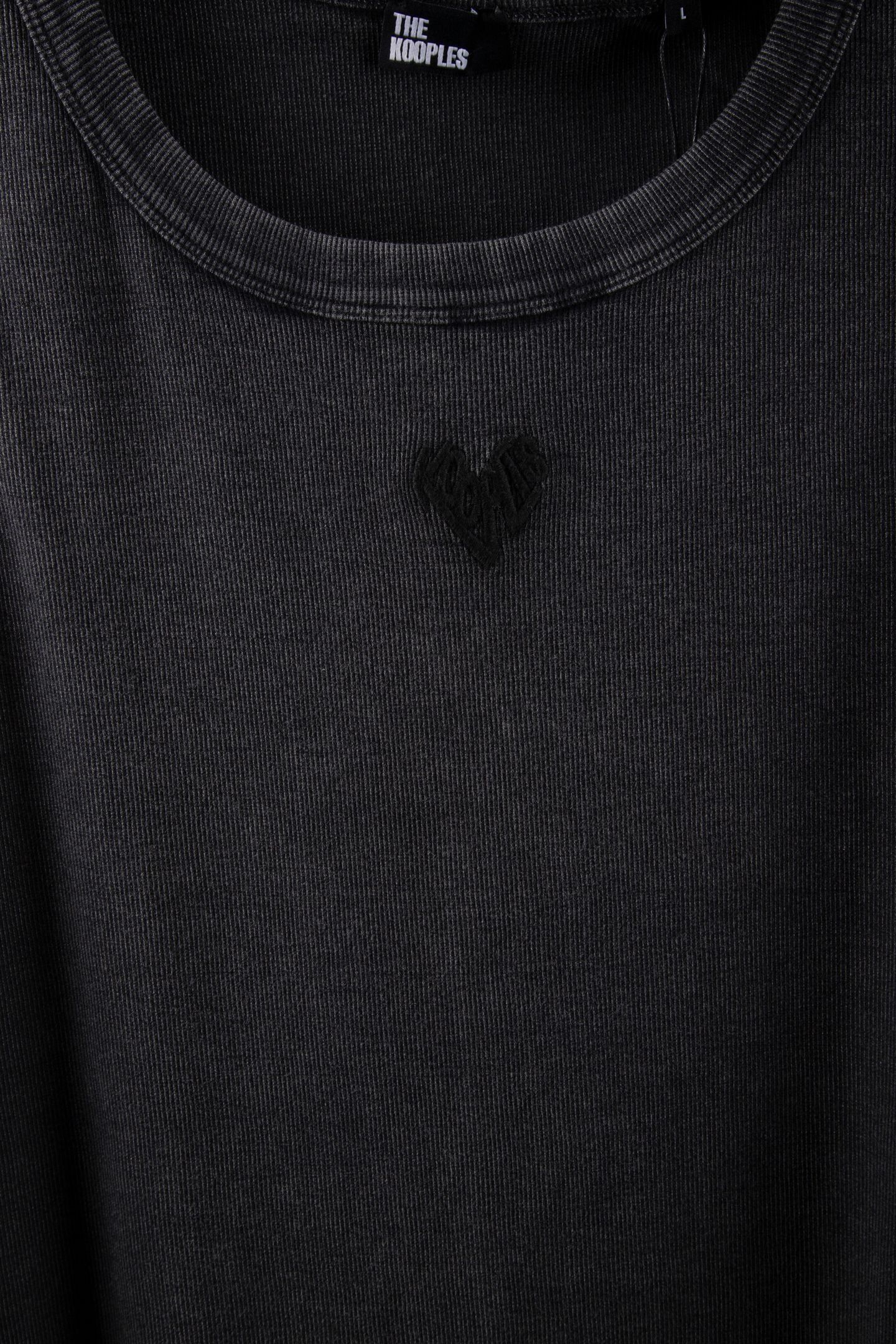 TANK TOP WITH EMBROIDERY ON THE FRONT BLACK WASHED 4