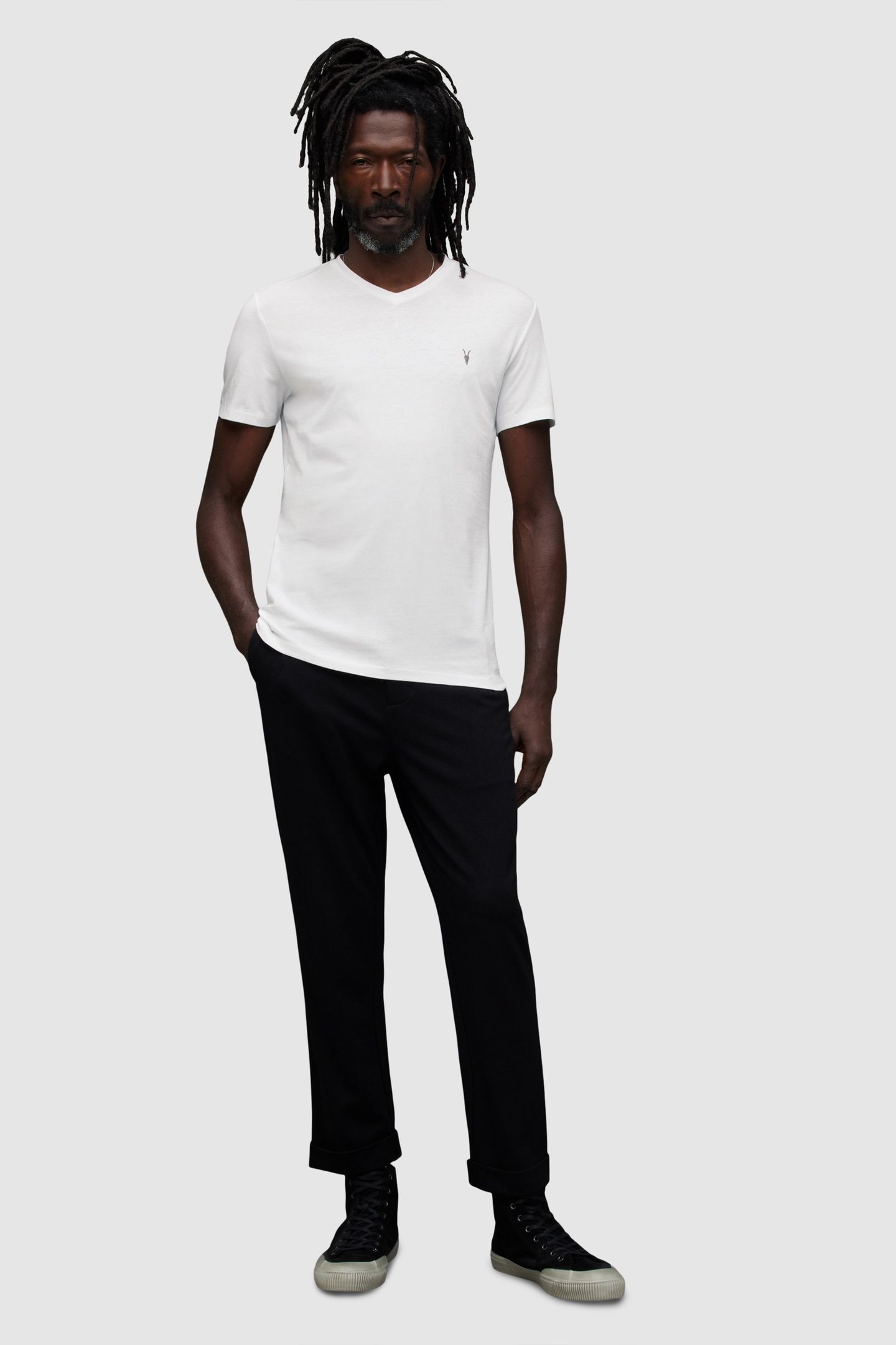 TONIC V NECK OPTIC WHITE 1