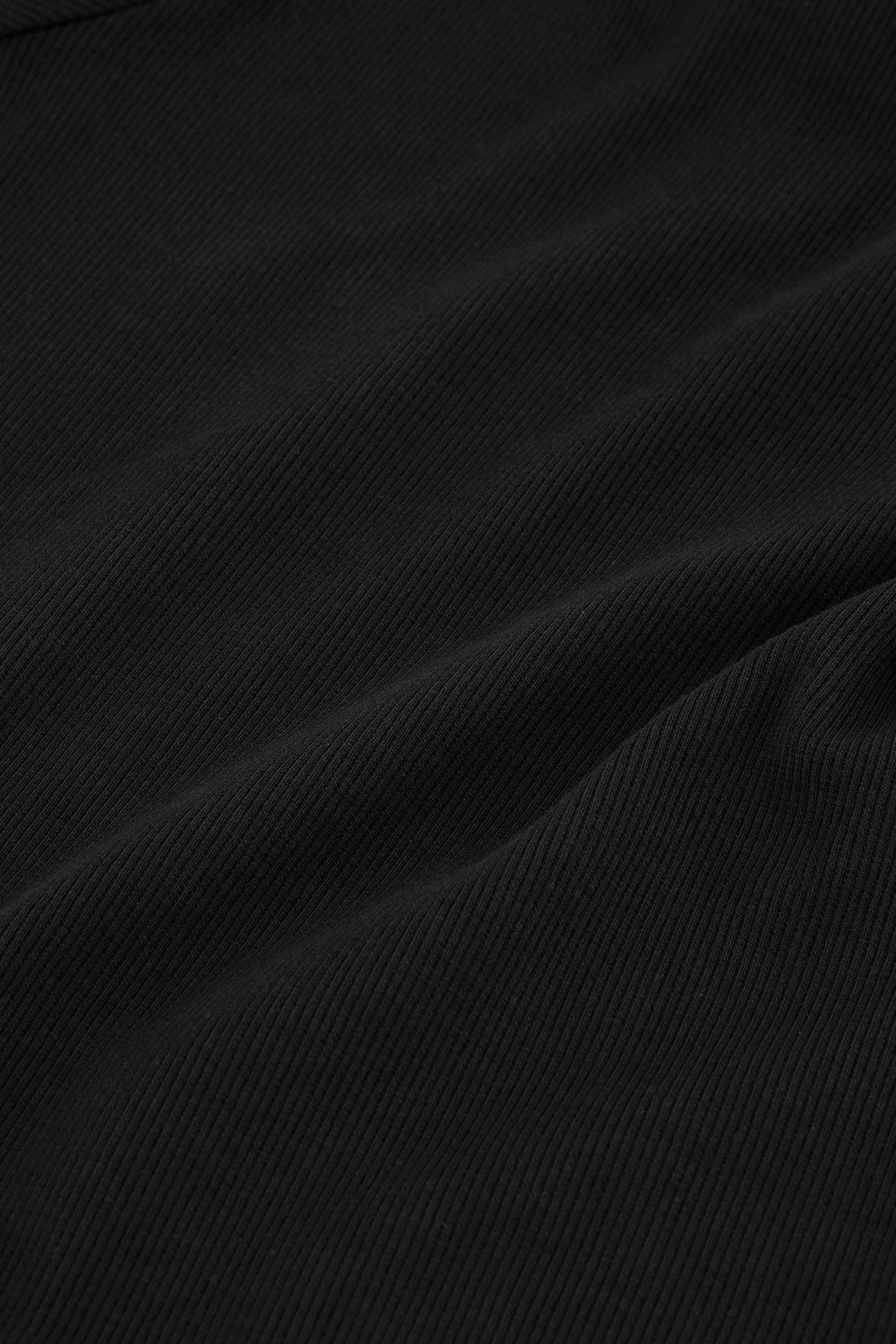 LUCI RIB TOP BLACK 4