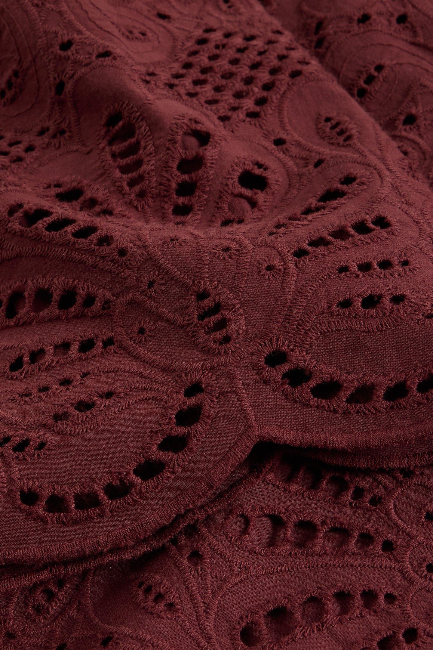 LINDSAY BRODERIE DRESS DARK RED 8