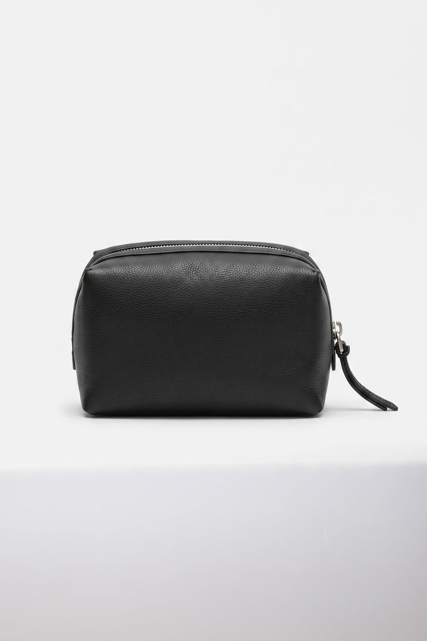 POUCH ACCESSORIES SMALL BLACK 2