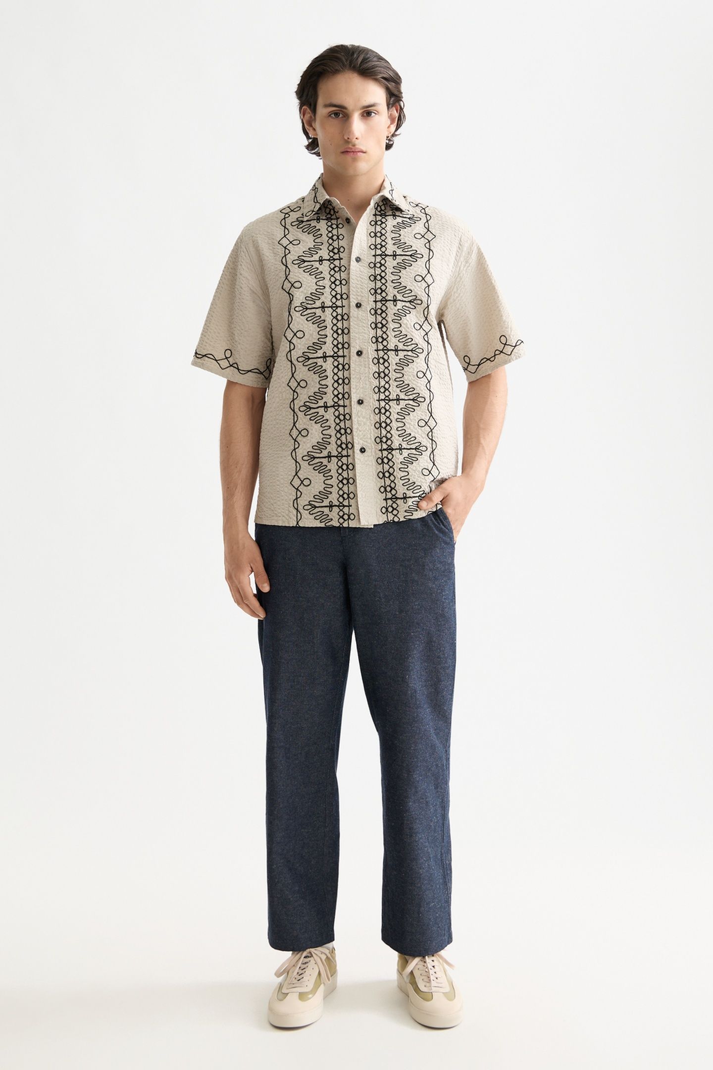 EMBROIDERED SHORT-SLEEVED SHIRT PLAZA TAUPE 1
