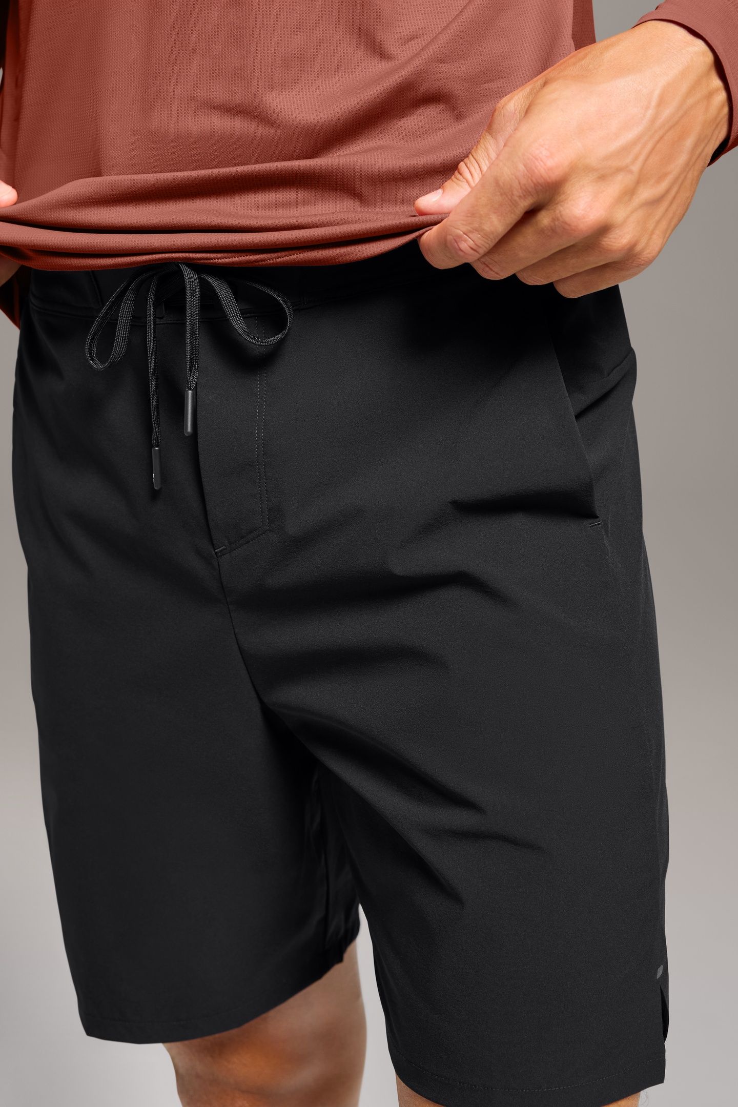PERFORMANCE HYBRID SHORT 1 BLACK 7