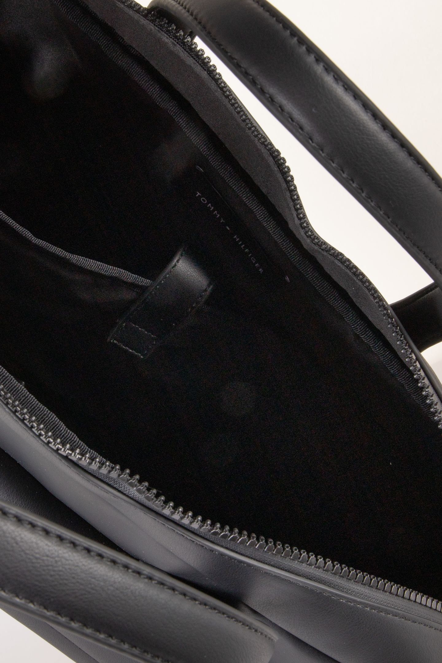 FLAG COMPUTER BAG BLACK 5