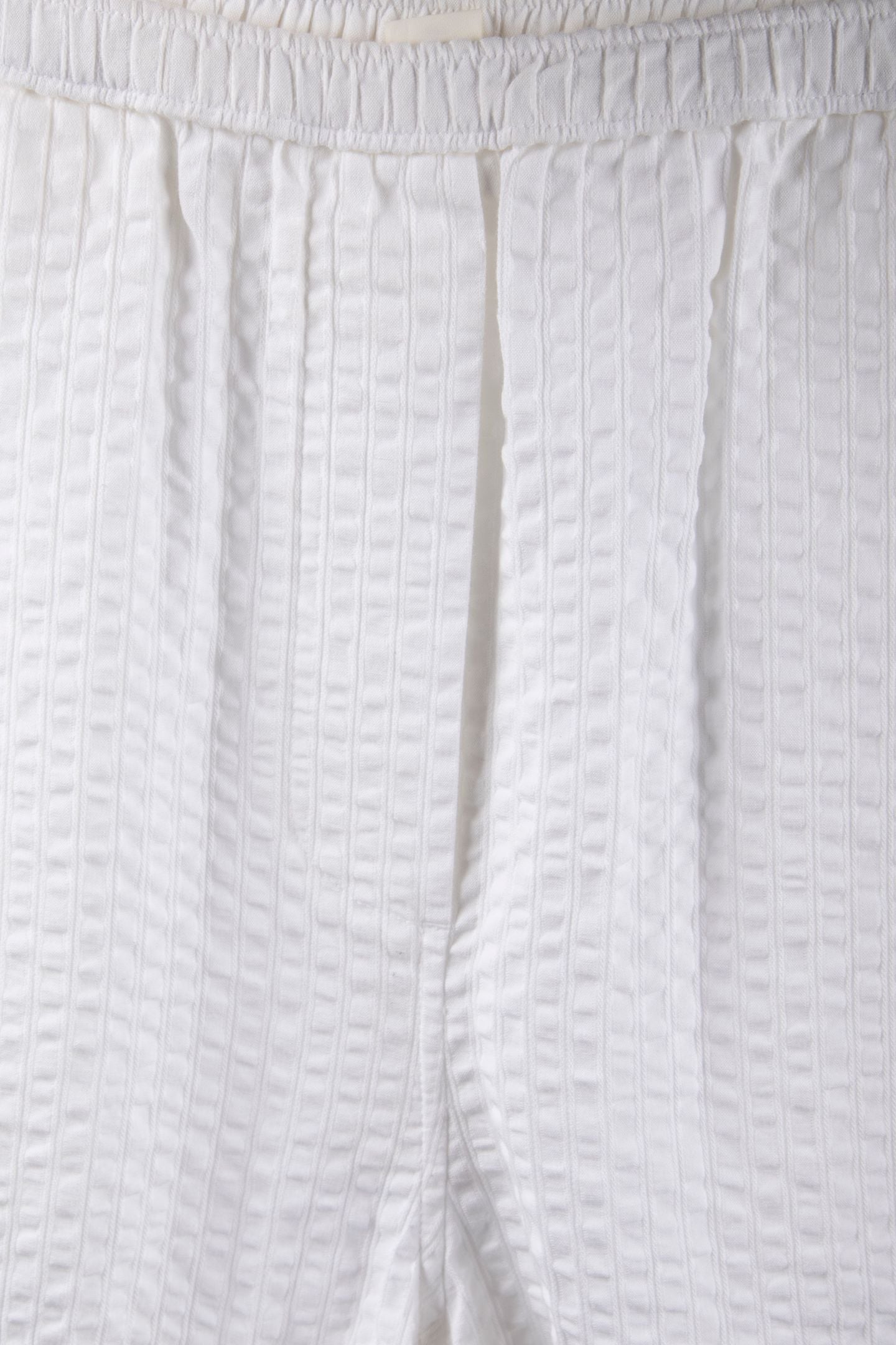 ERMA FRILL SHORTS WHITE 4
