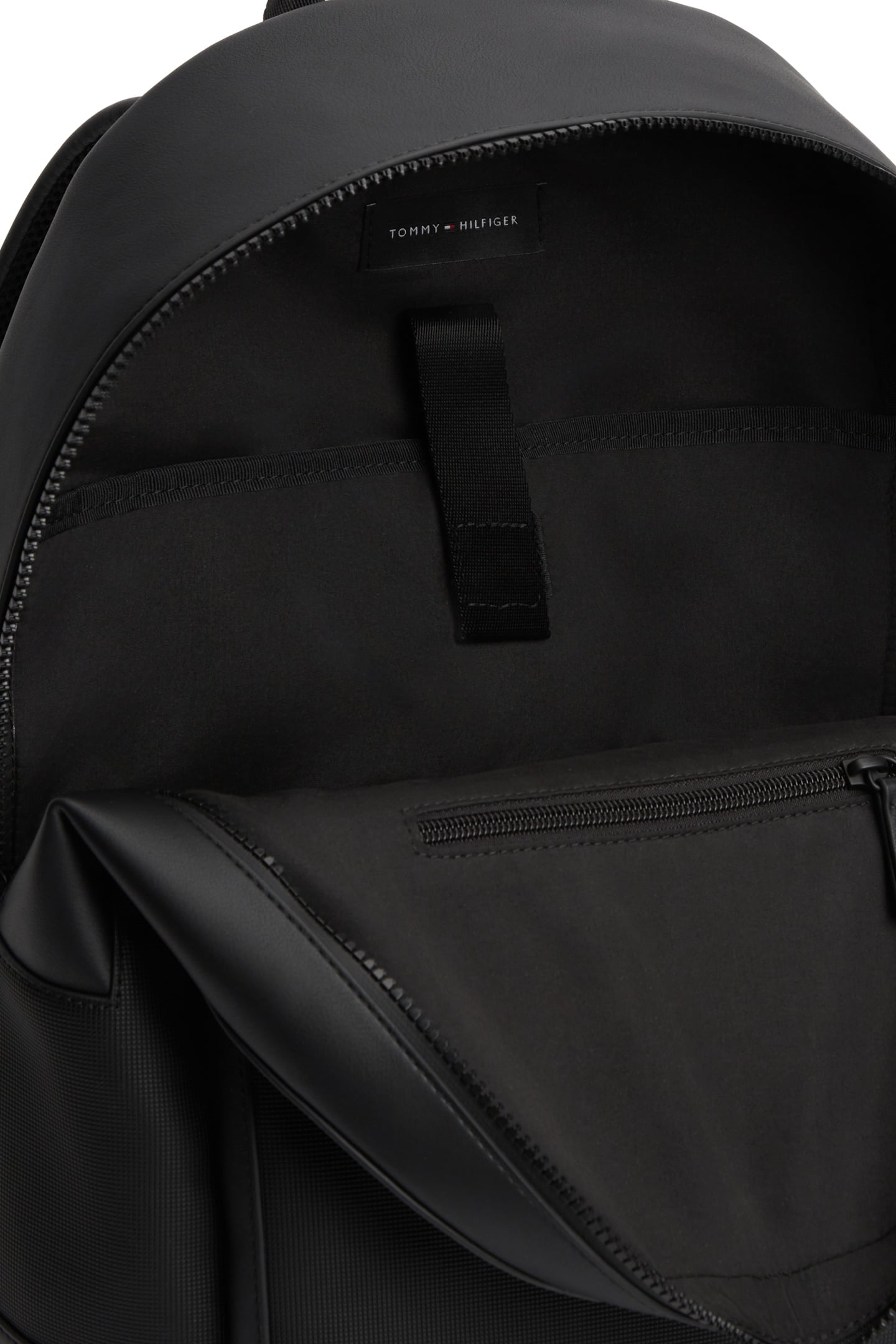 FOUNDATION BACKPACK BLACK 3