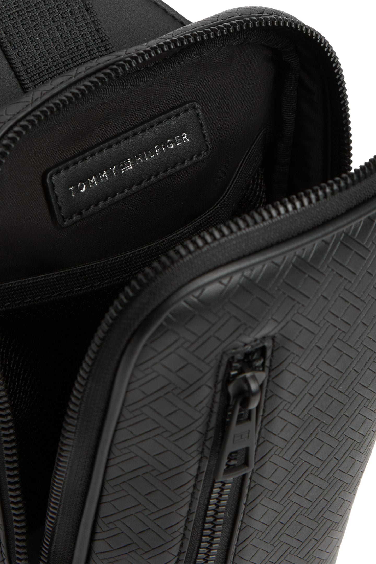 EMBOSSED FLAG SLING BAG BLACK 5