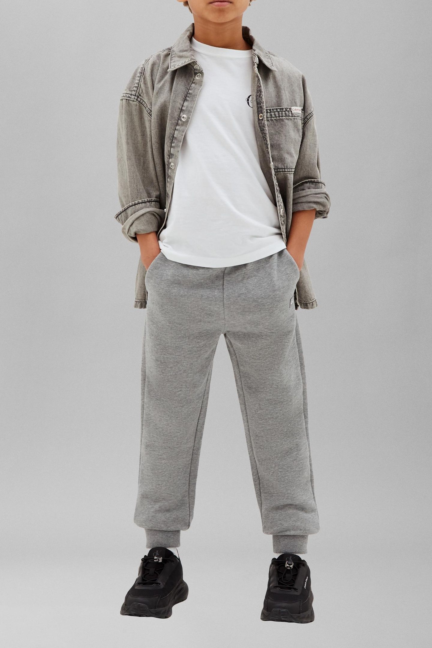 UNISEX MINI BADGE SWEATPANT MEDIUM GREY HEATHER 2