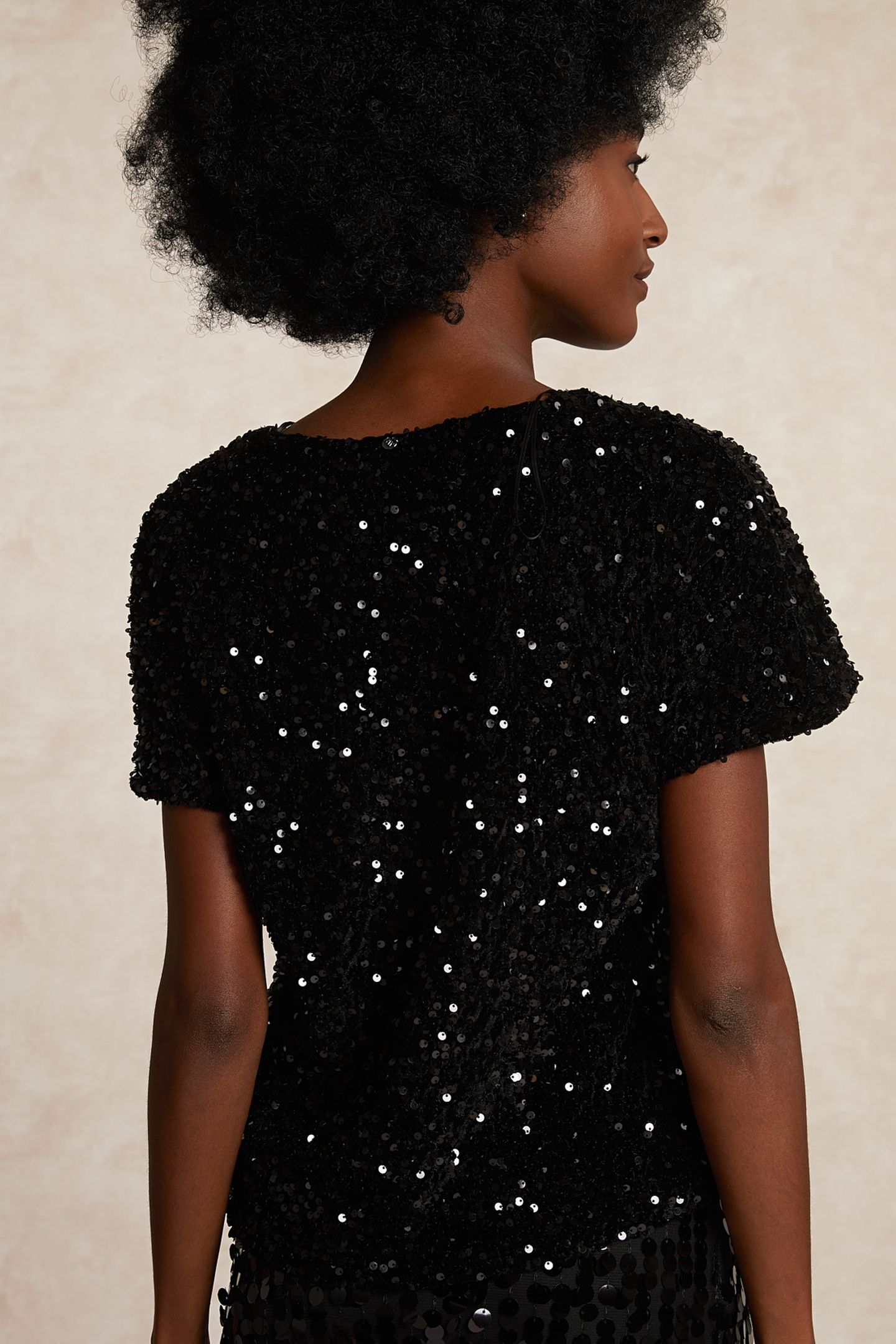 PAILLETTEN BLOUSE SHORT SLEEVES BLACK 2