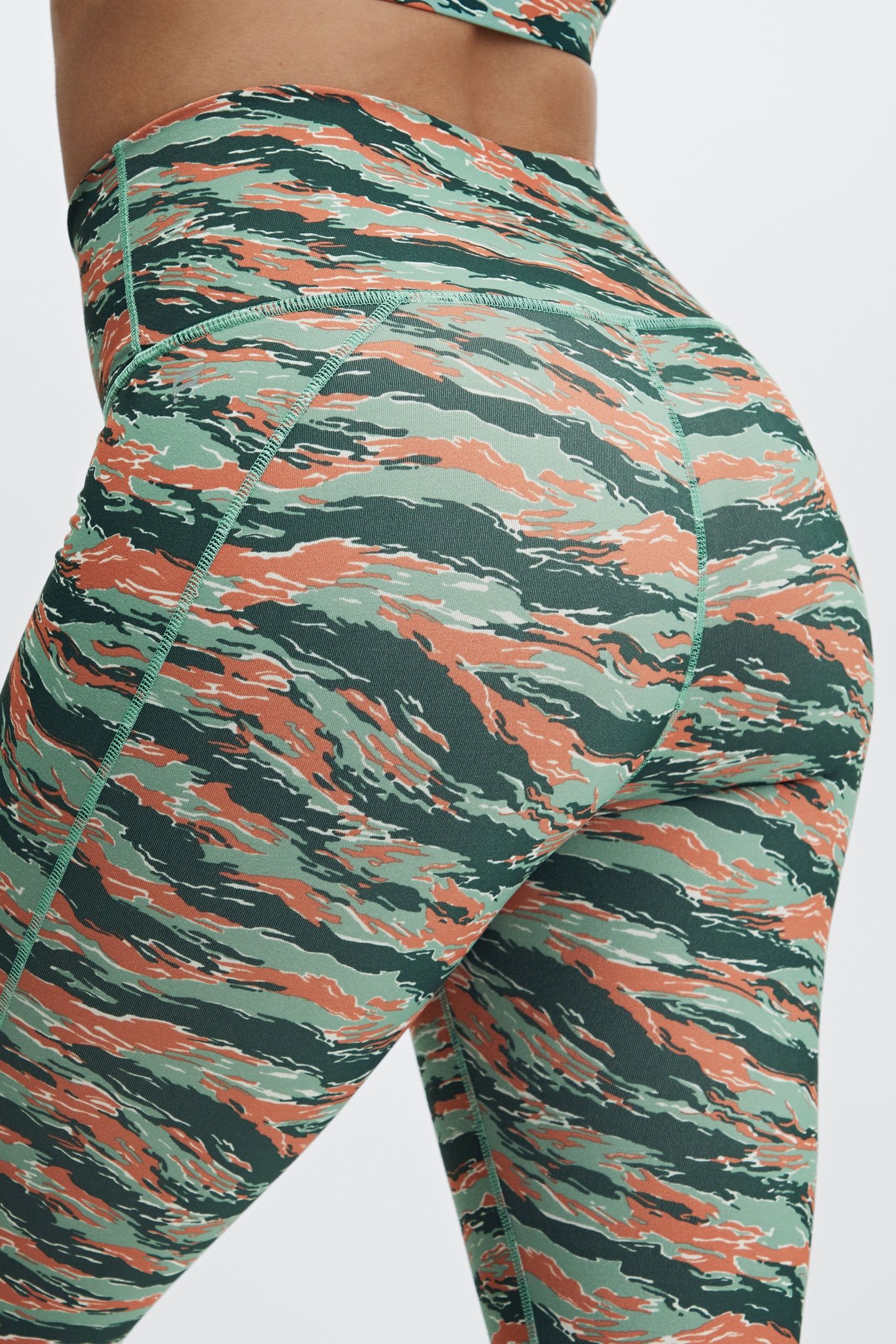 DEFINE HIGH-WAISTED 7/8 LEGGING TIGER CAMO 4