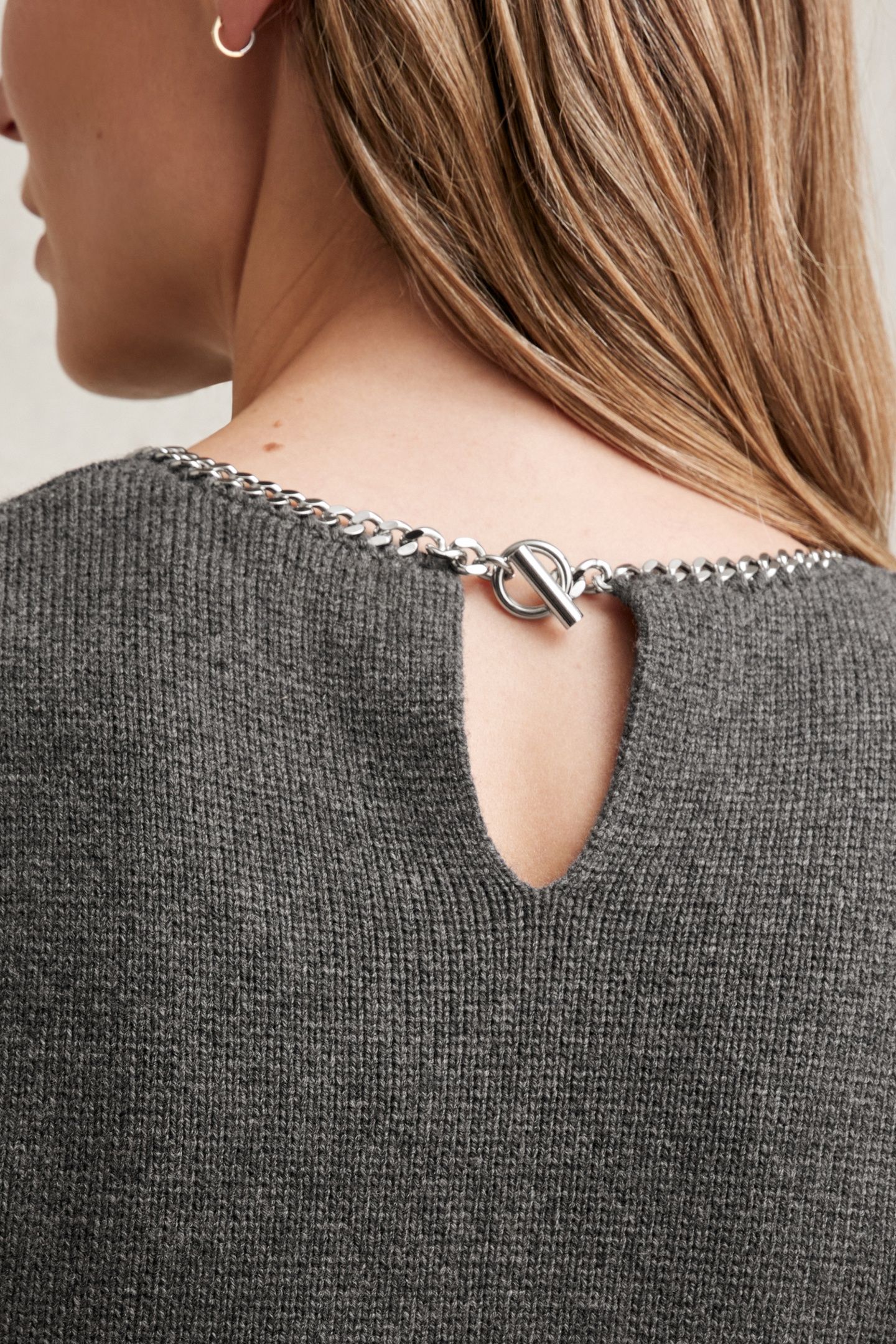 NECKLACE TRIM VEST CHARCOAL GREY 6