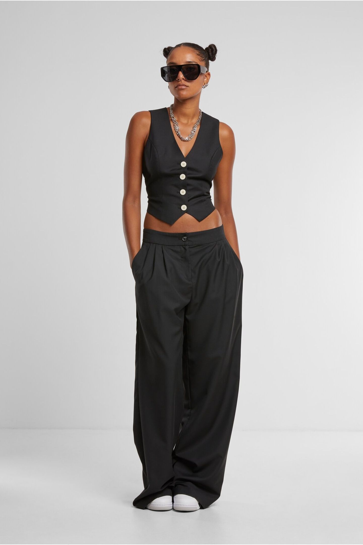 LADIES CLASSIC VEST BLACK 5