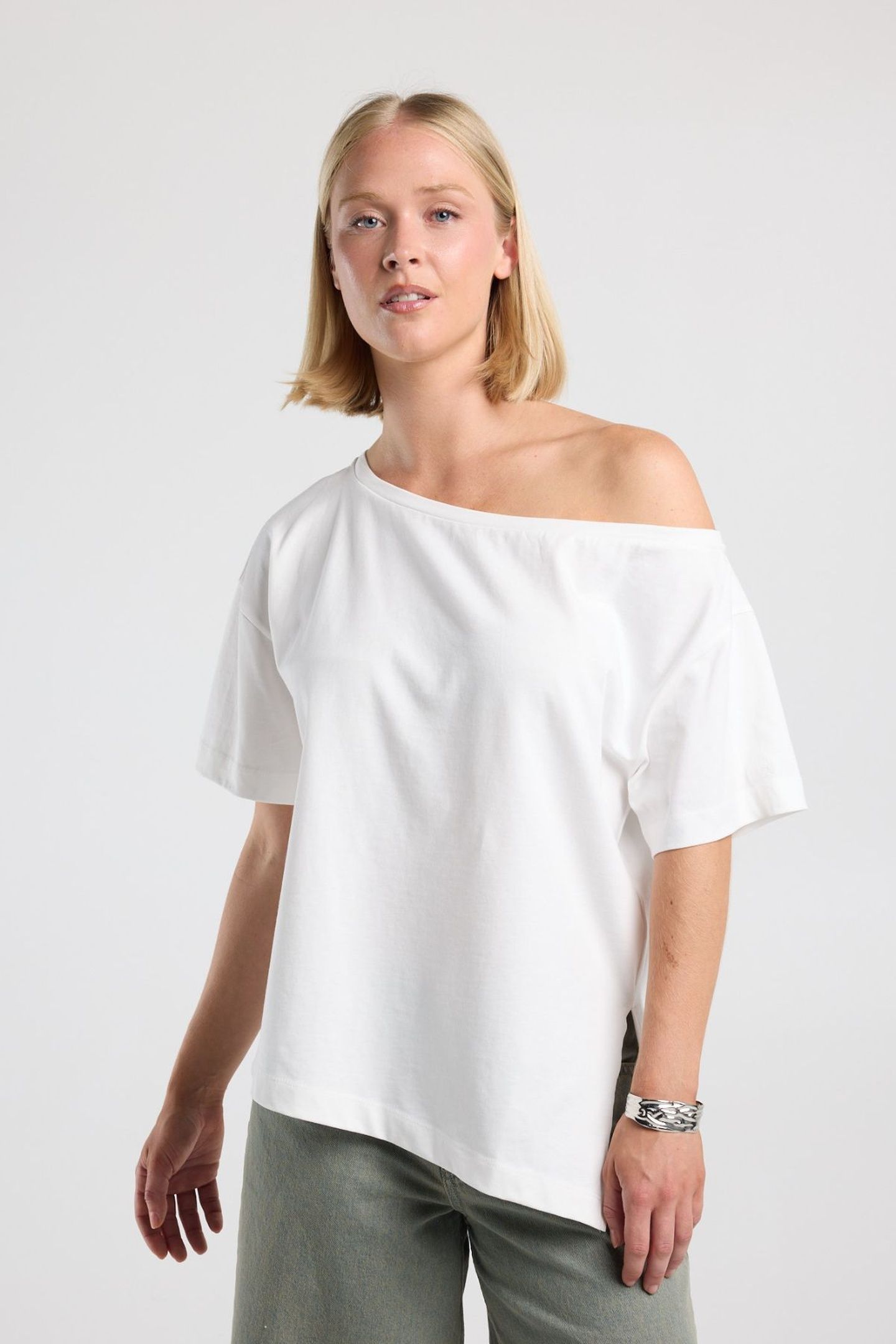 ESTI OFF WHITE 1