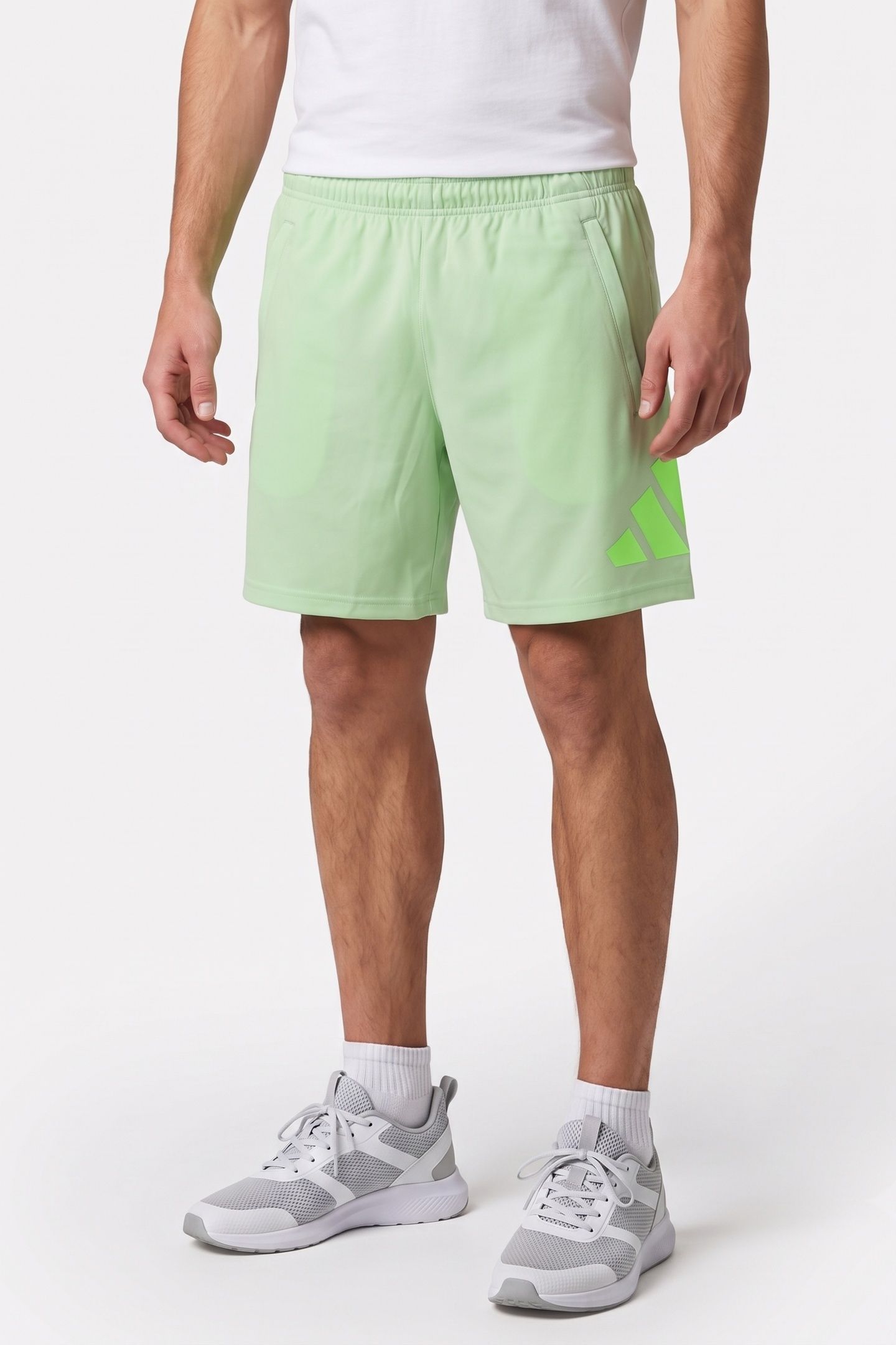 UNISEX PERFORMANCE TRAIN ESSENTIALS LOGO TRAINING SHORTS SEM 2
