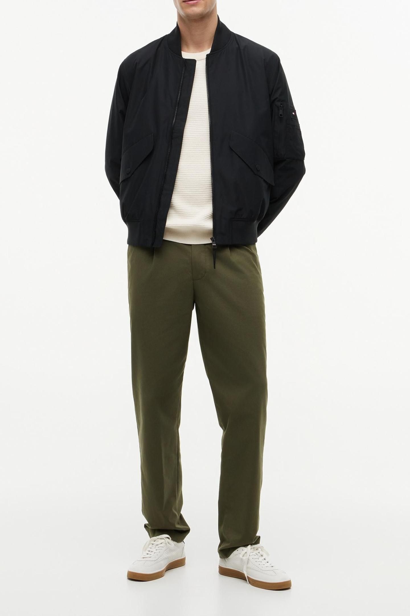 PACKABLE BOMBER BLACK 1