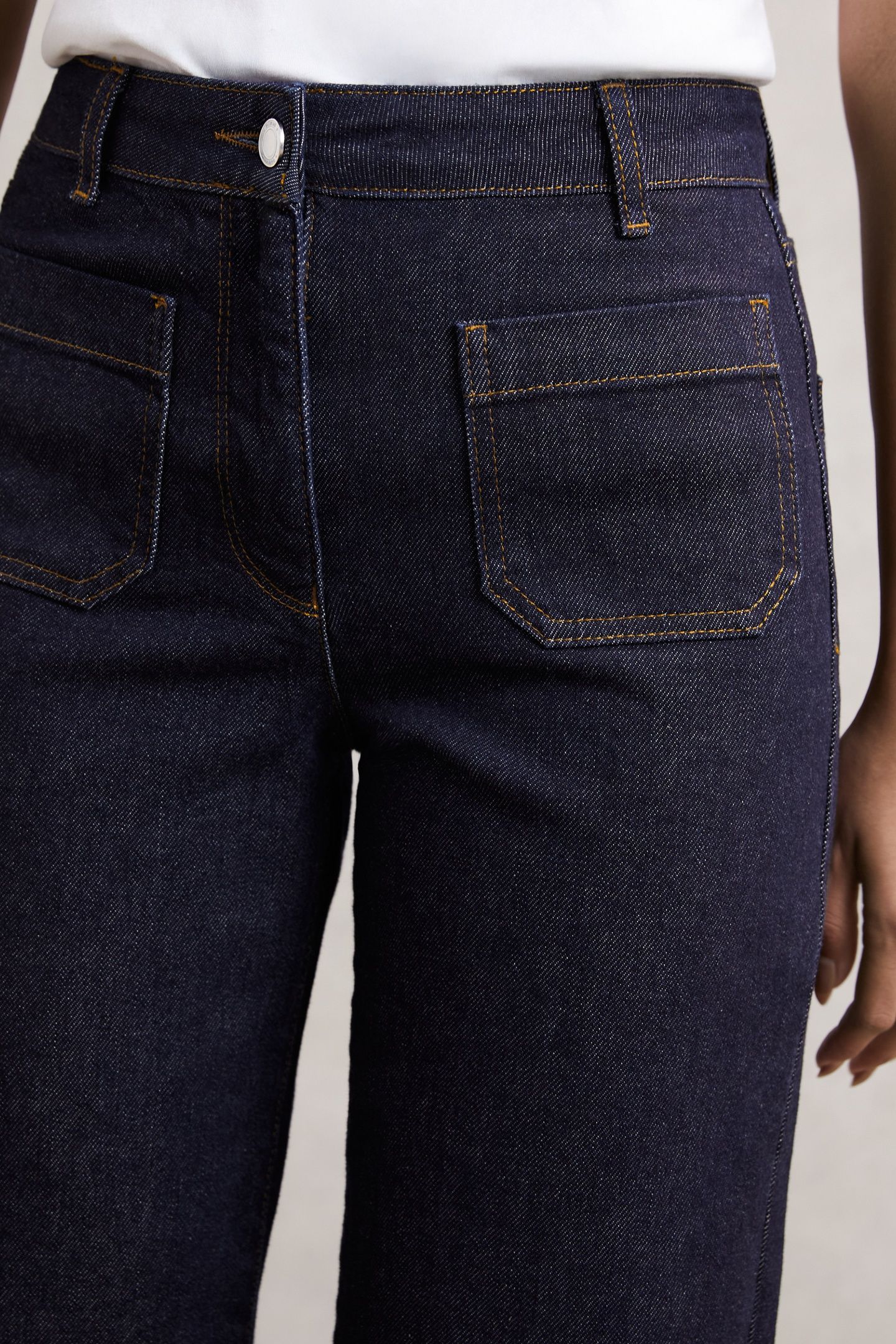 STRAIGHT PATCH POCKET JEAN DARK BLUE 7