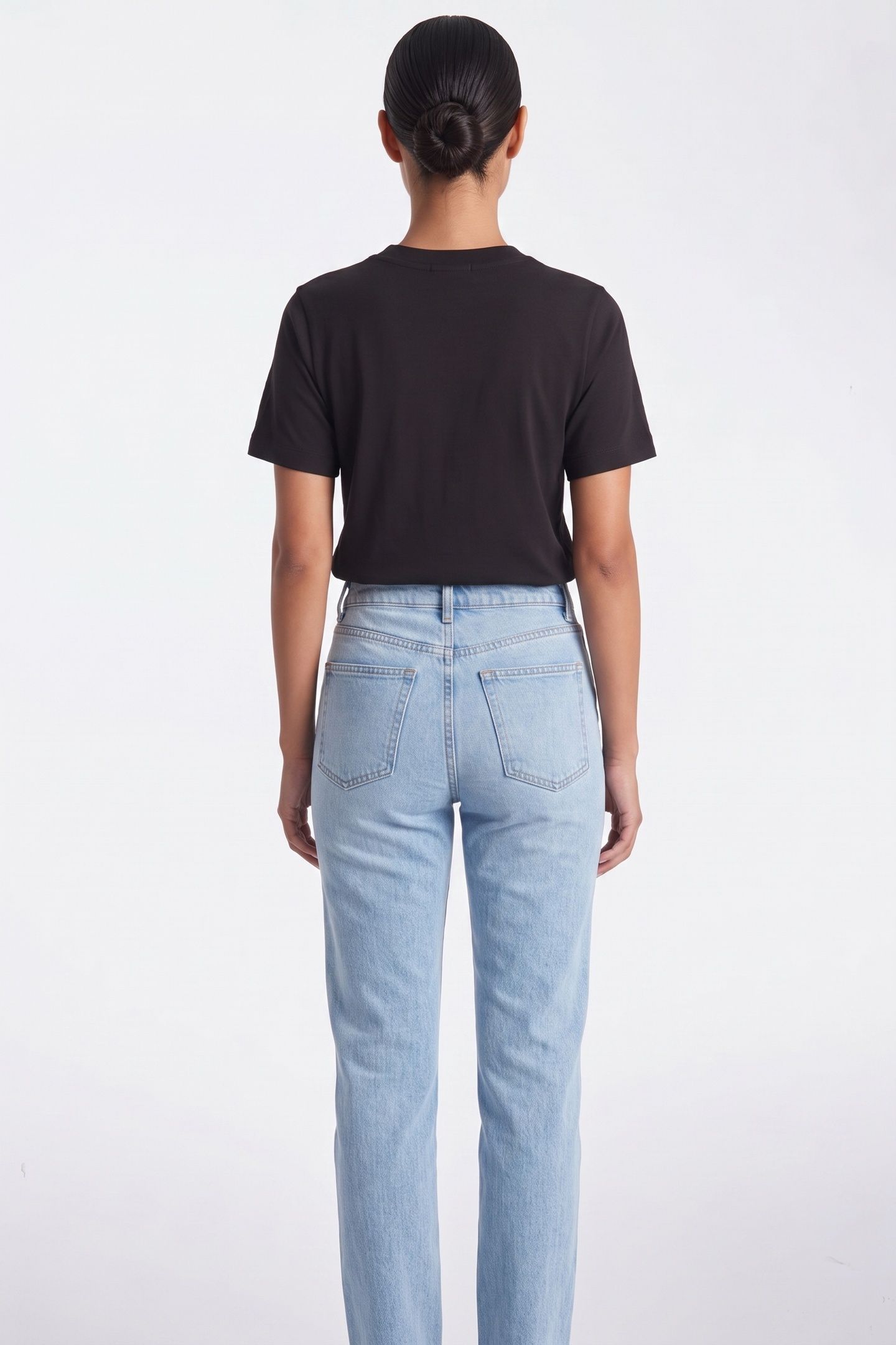 NAEMI SIGNATURE TSHIRT BLACK 2